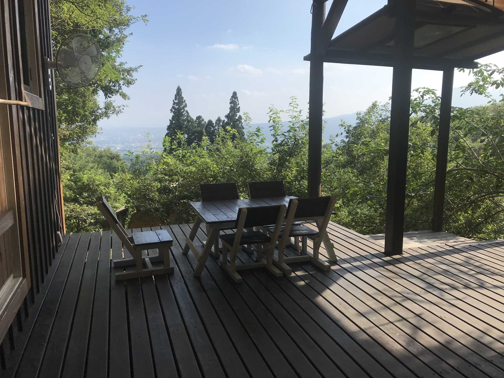 ウッドデッキ