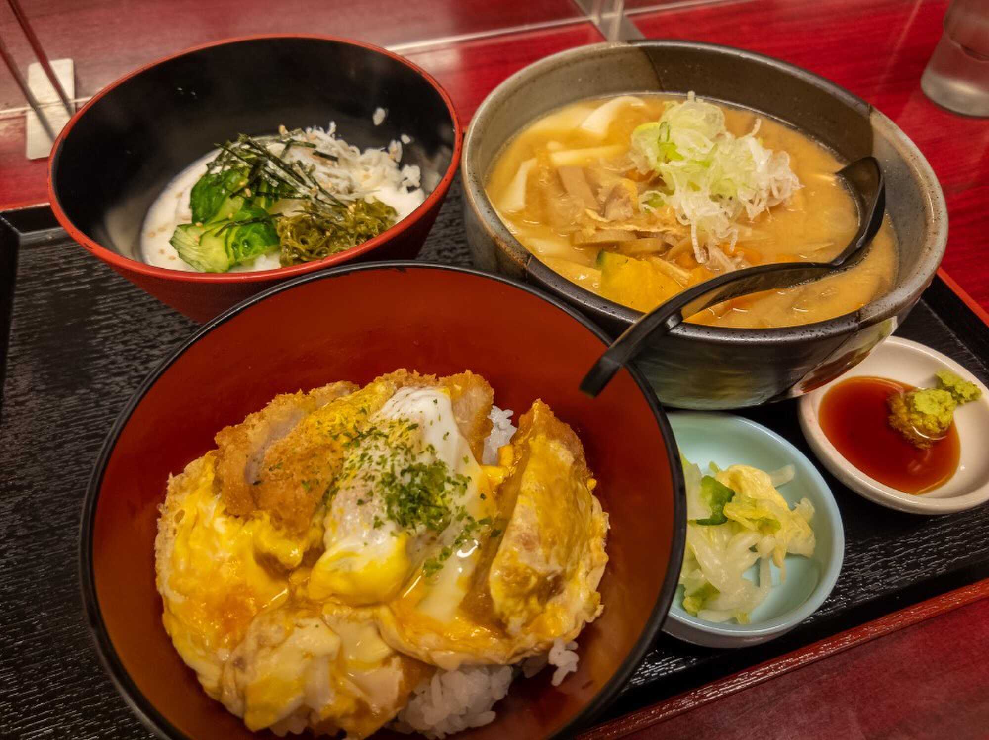隣の温泉「ゆらり」のレストラン