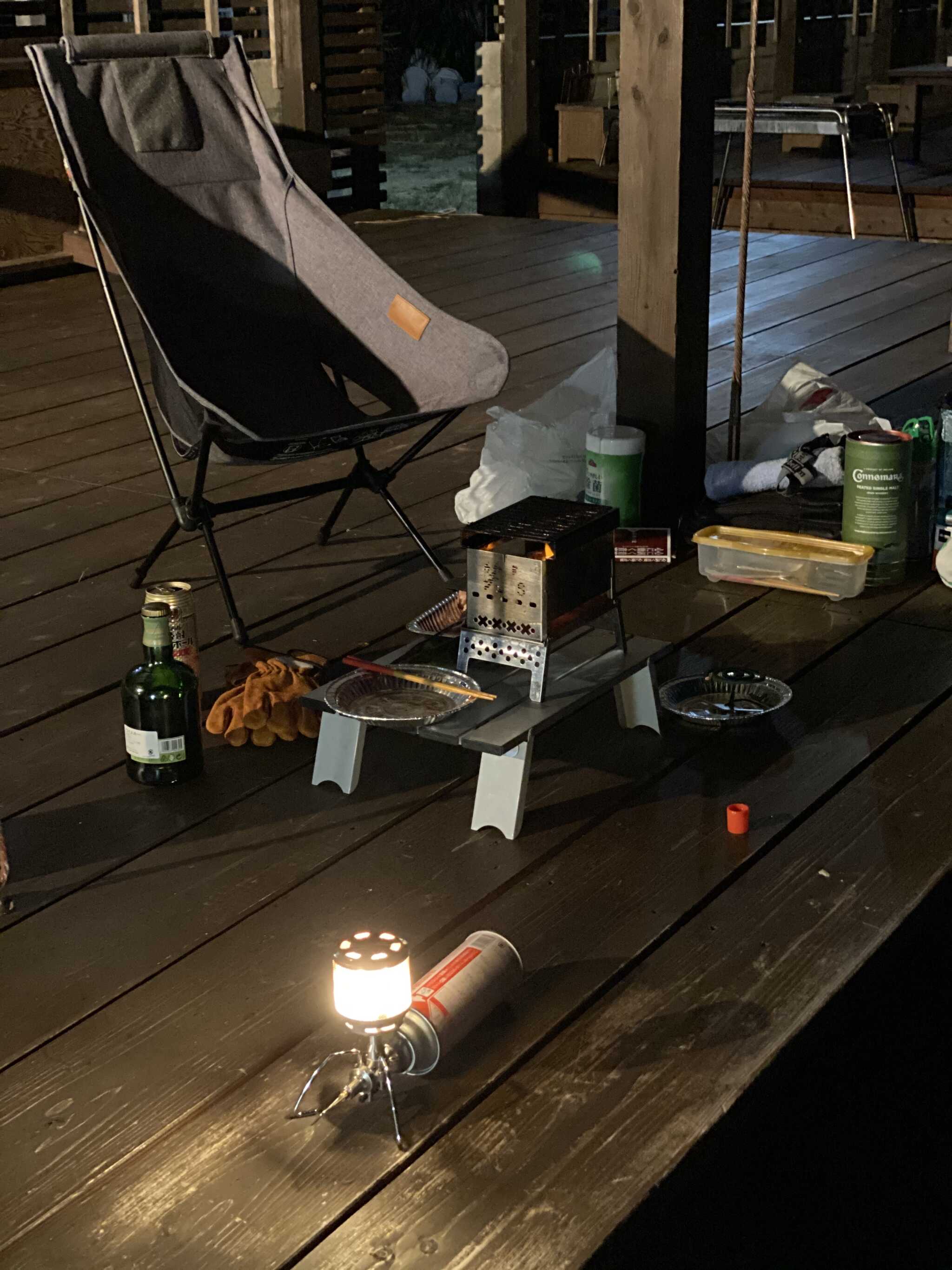 屋根付き板張りのBBQガーデンがあり快適です。