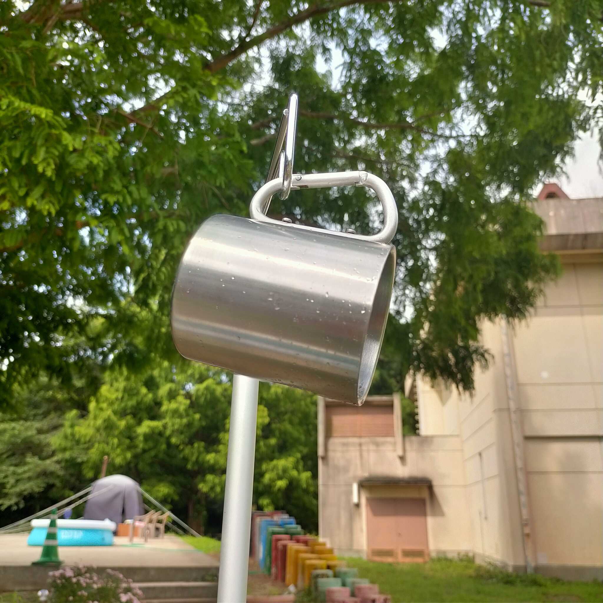 背景はまさしく学校!