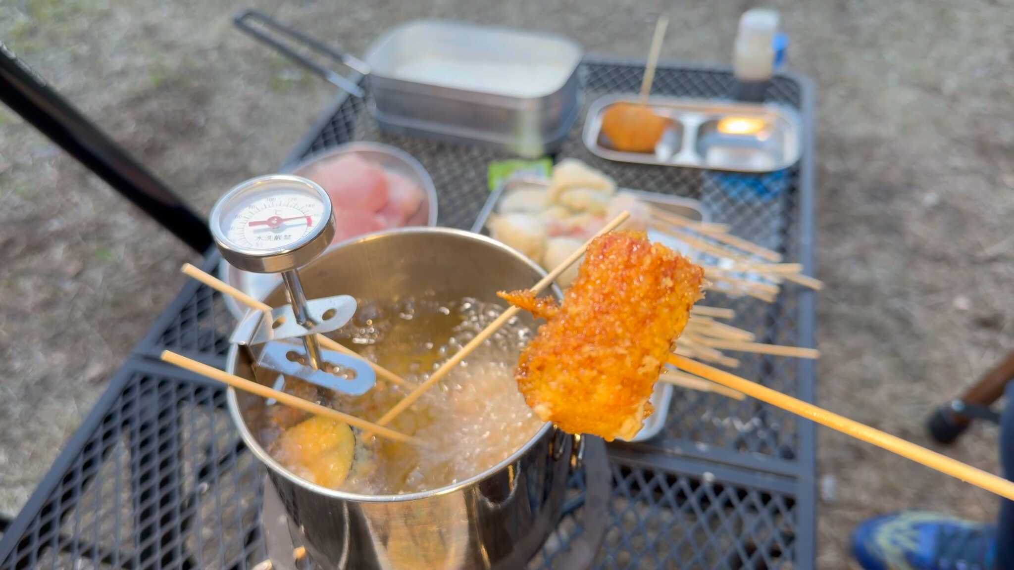 夕食は「串揚げ」ソース何度付けもOK!