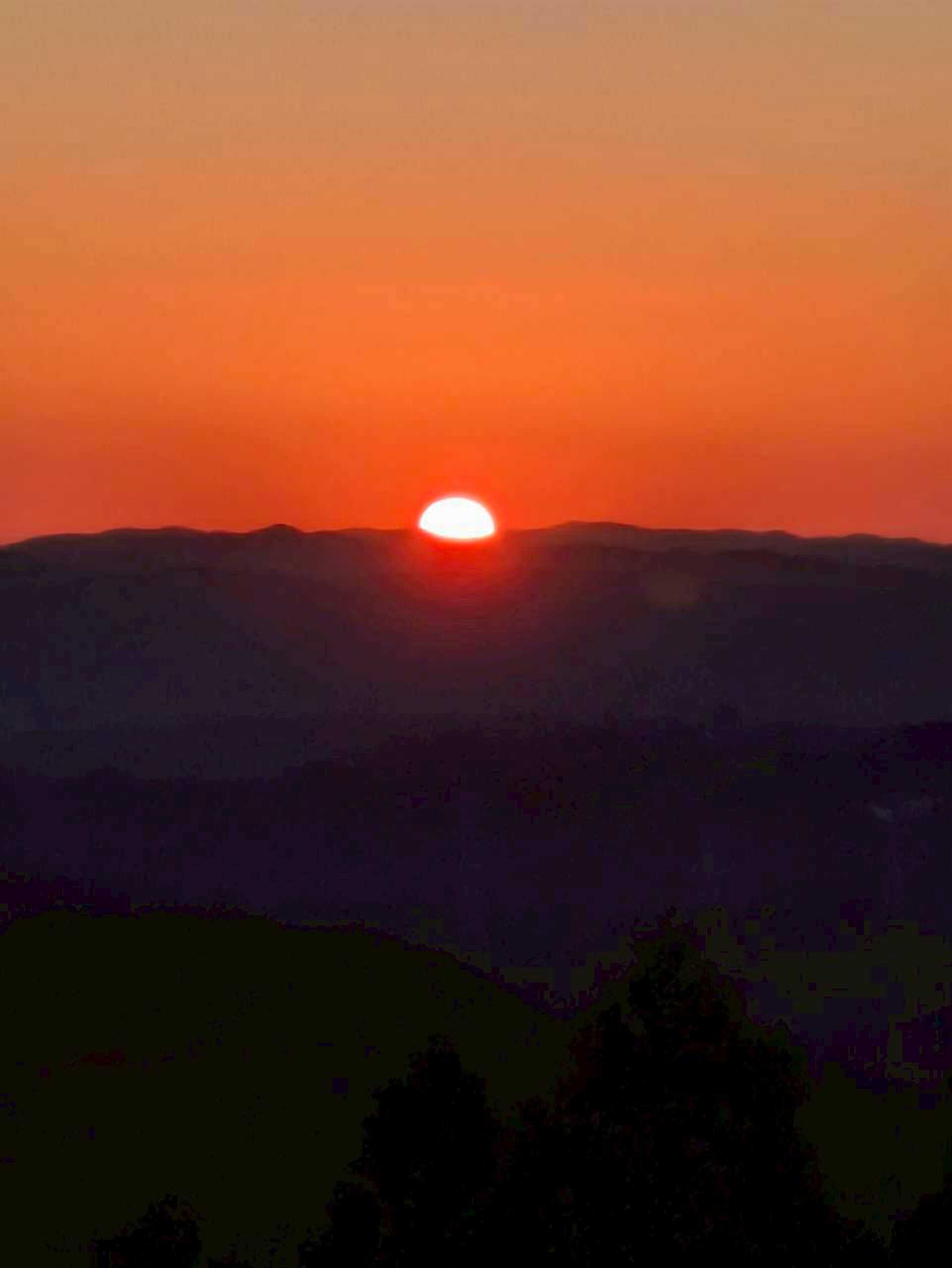 沈みゆく夕陽