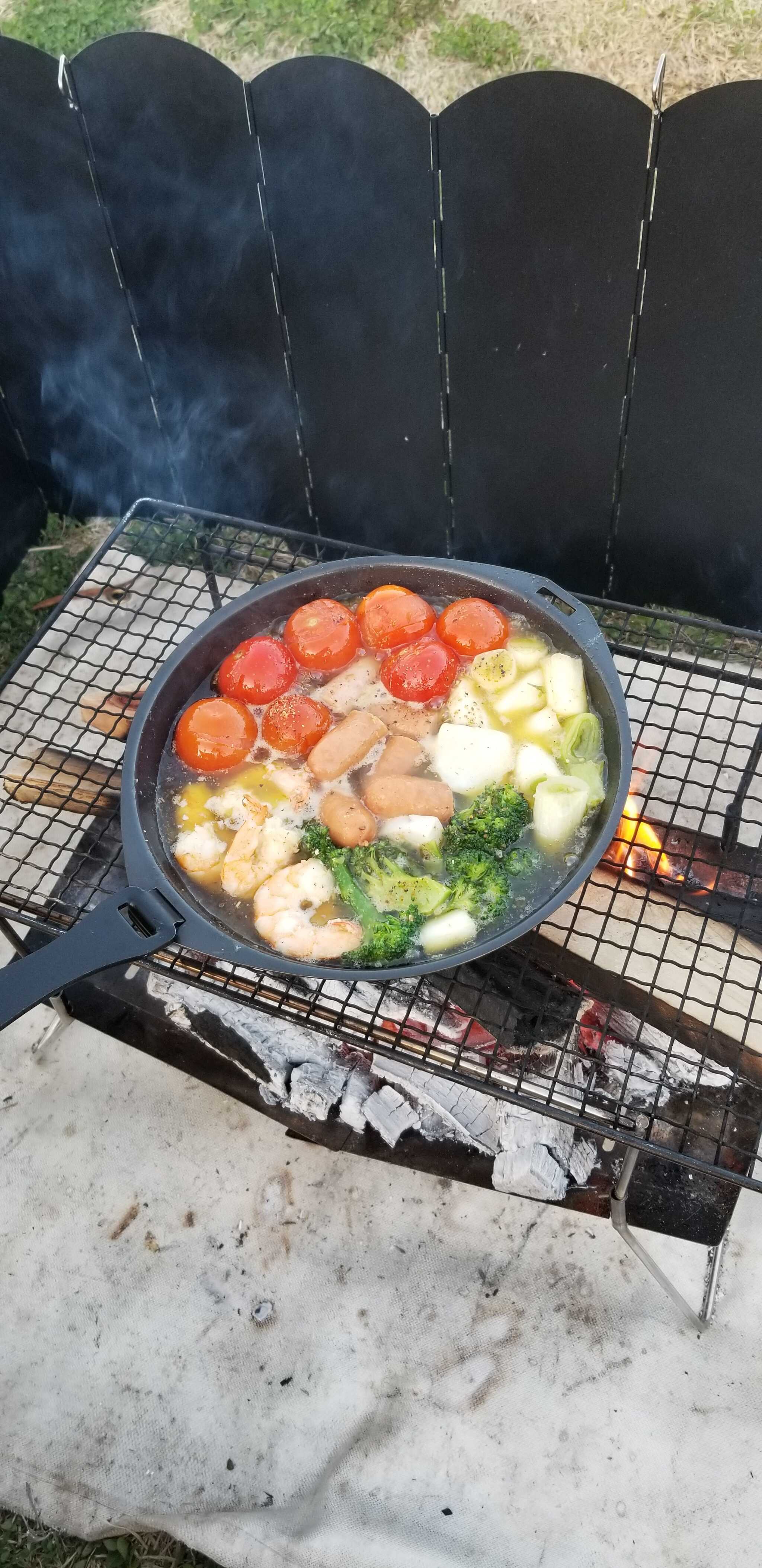 夜のキャンプ飯”アヒージョ”