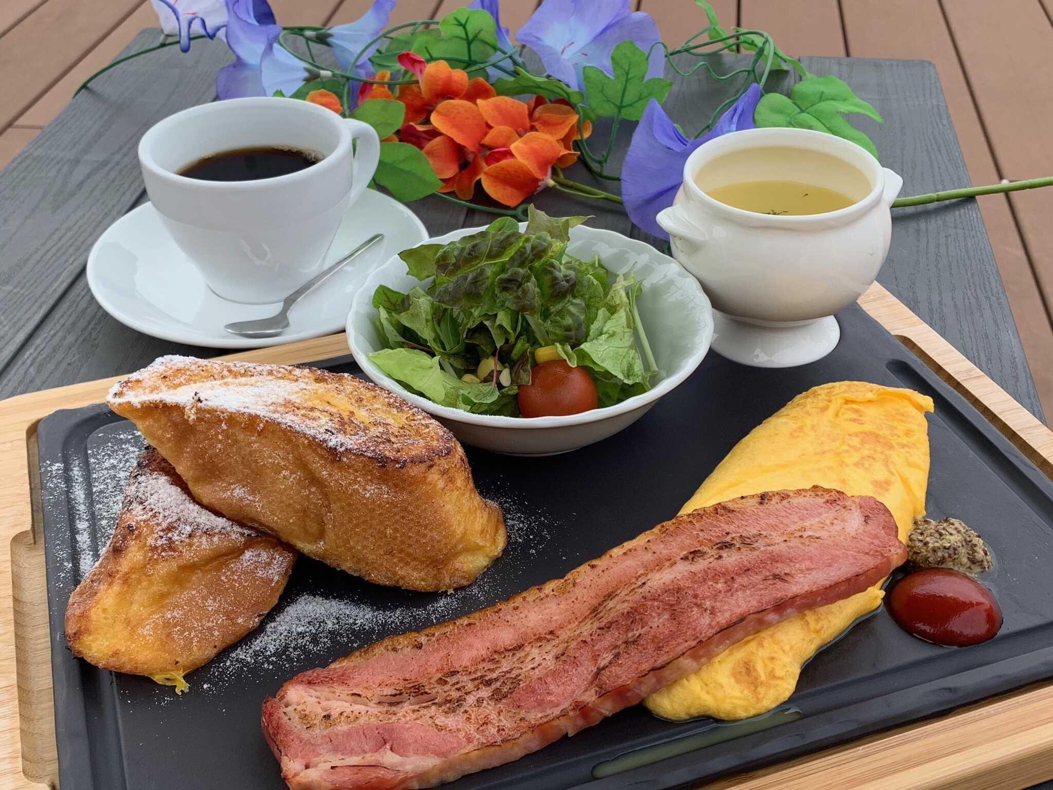 朝食