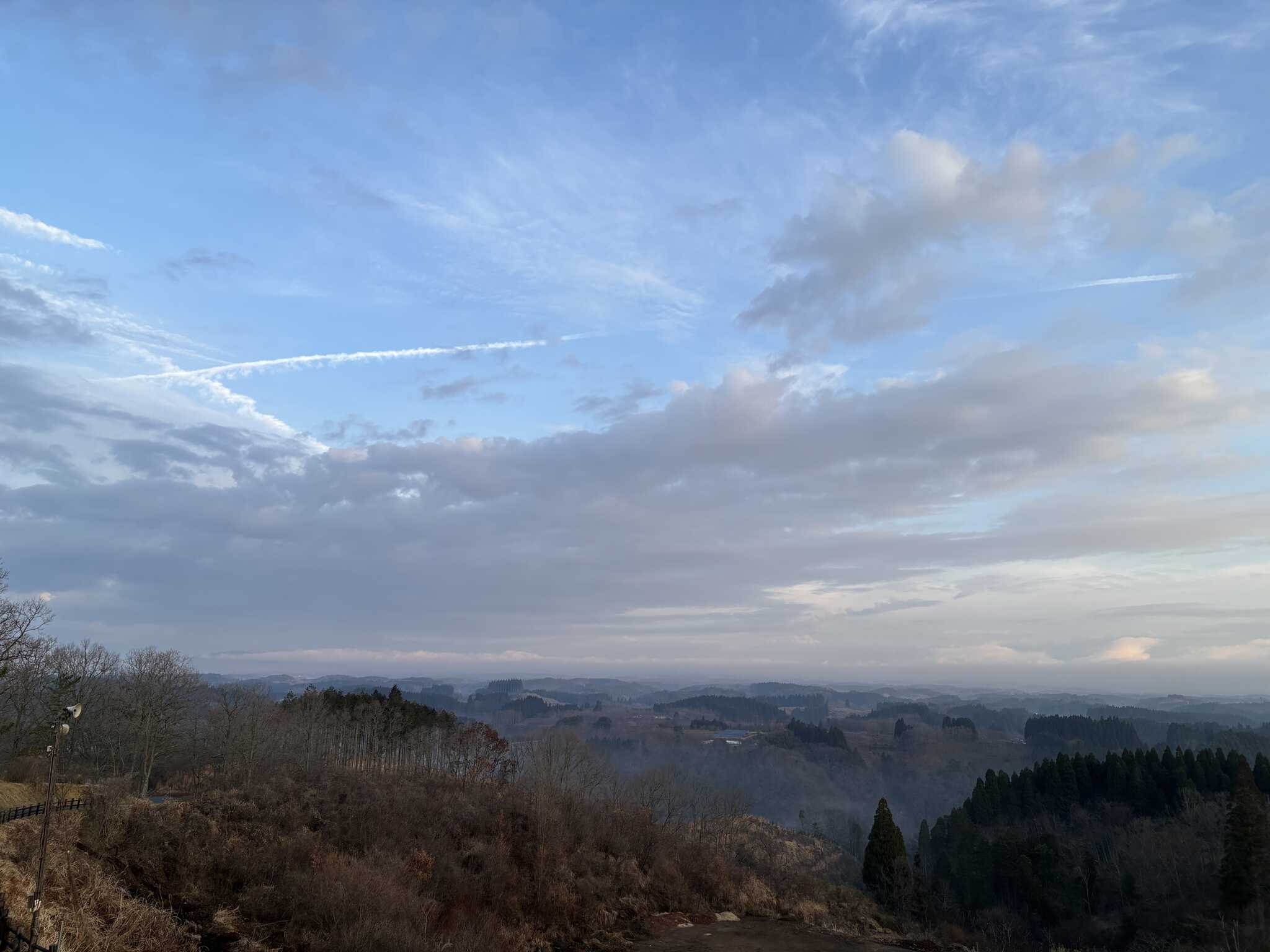服掛け松記念碑からの景色
