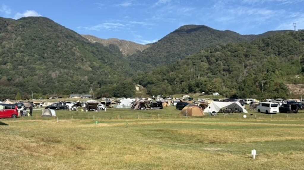 高原サイトの写真です。400張できるそうです。