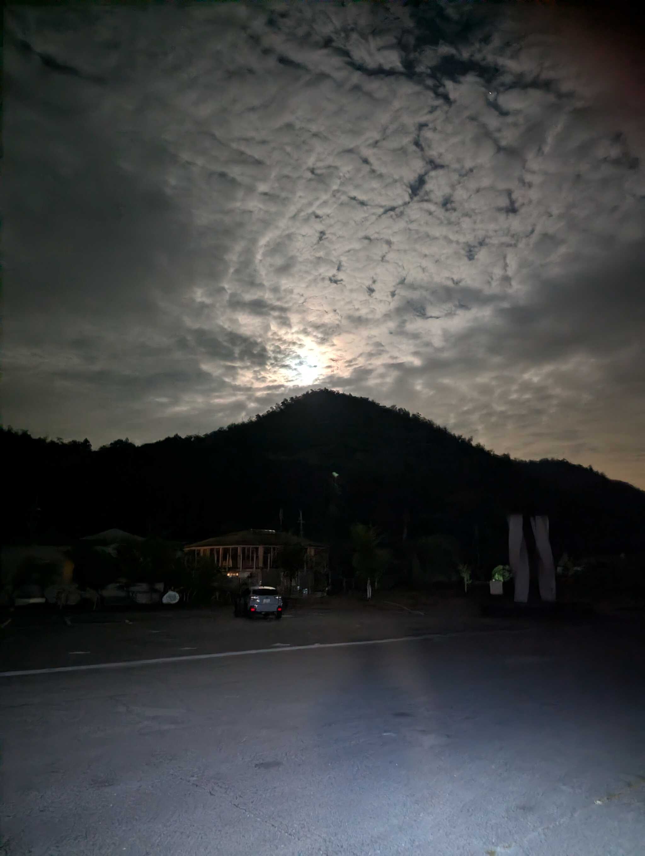 月灯り