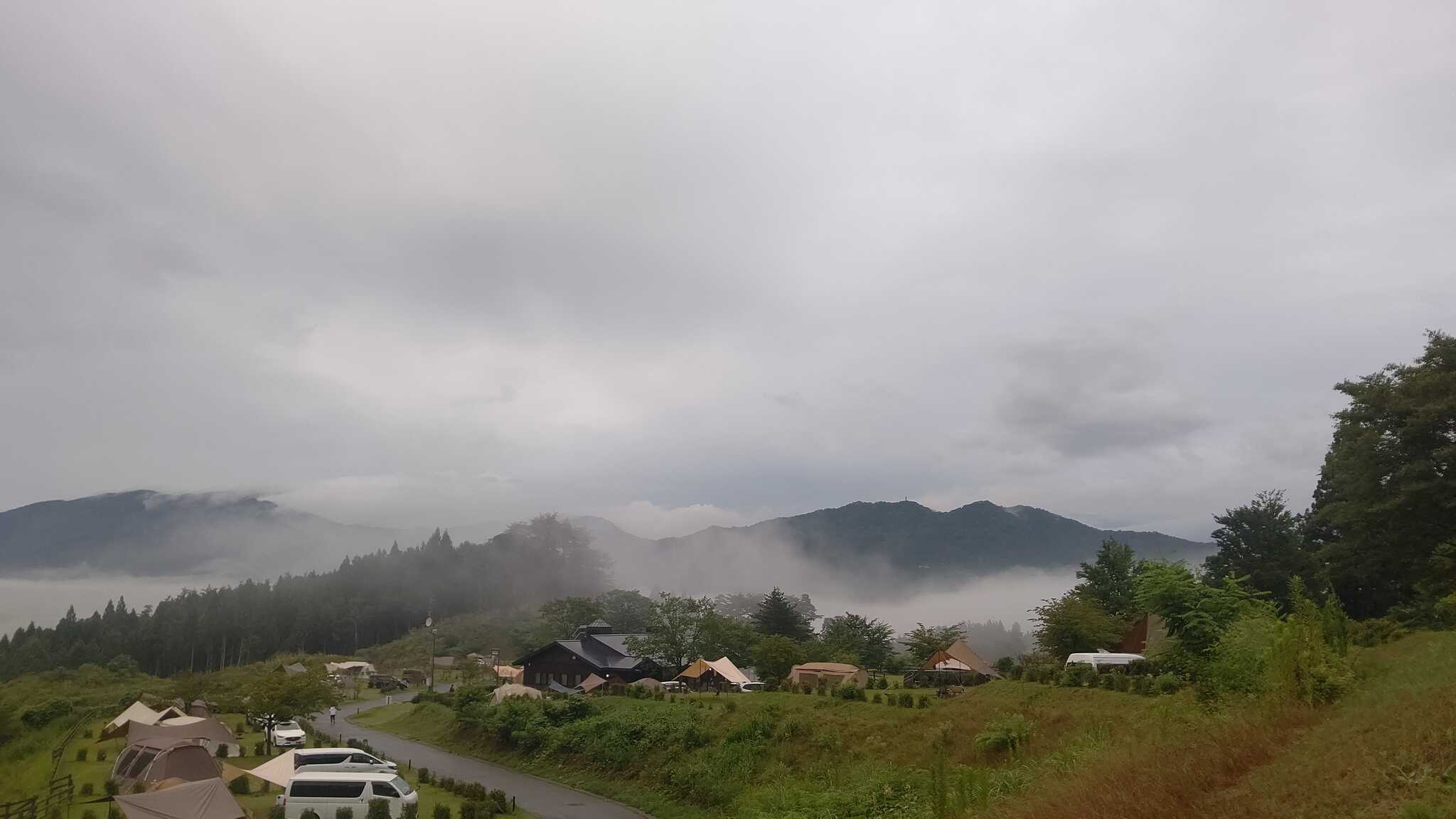 早朝の雲海