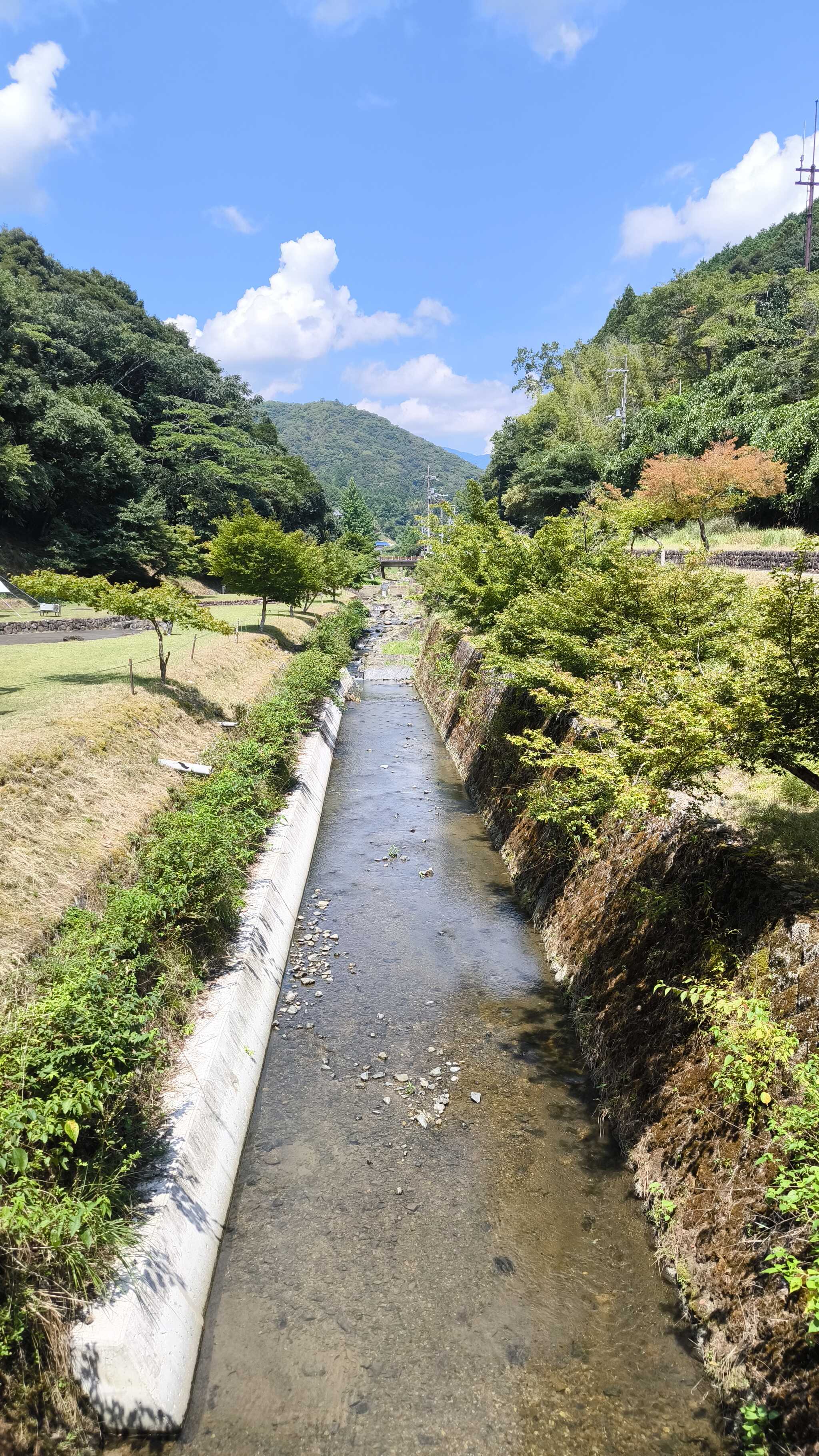 川