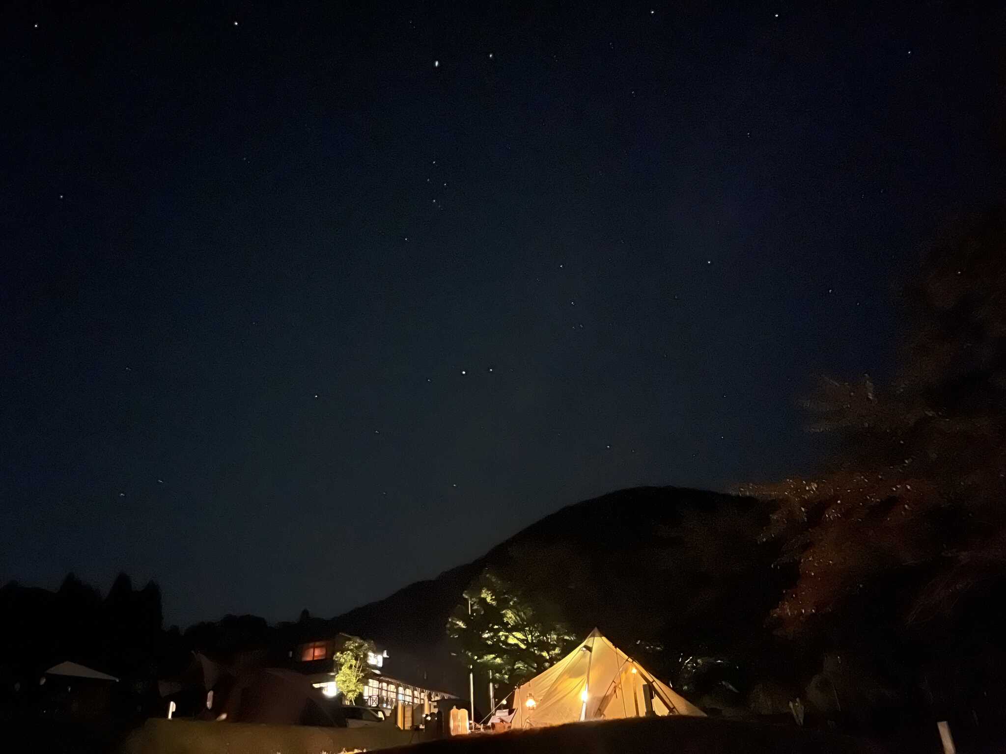 テントと星空