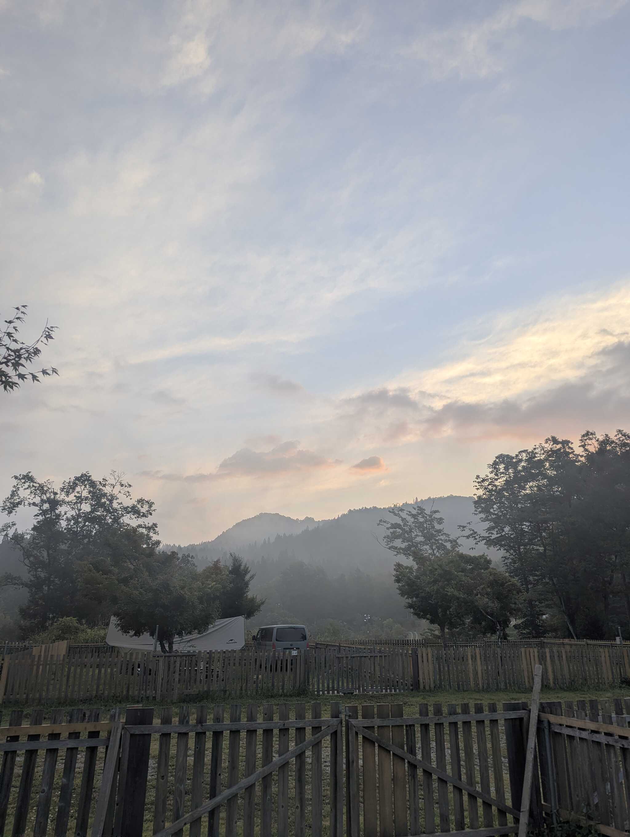 サイトから見える朝の風景