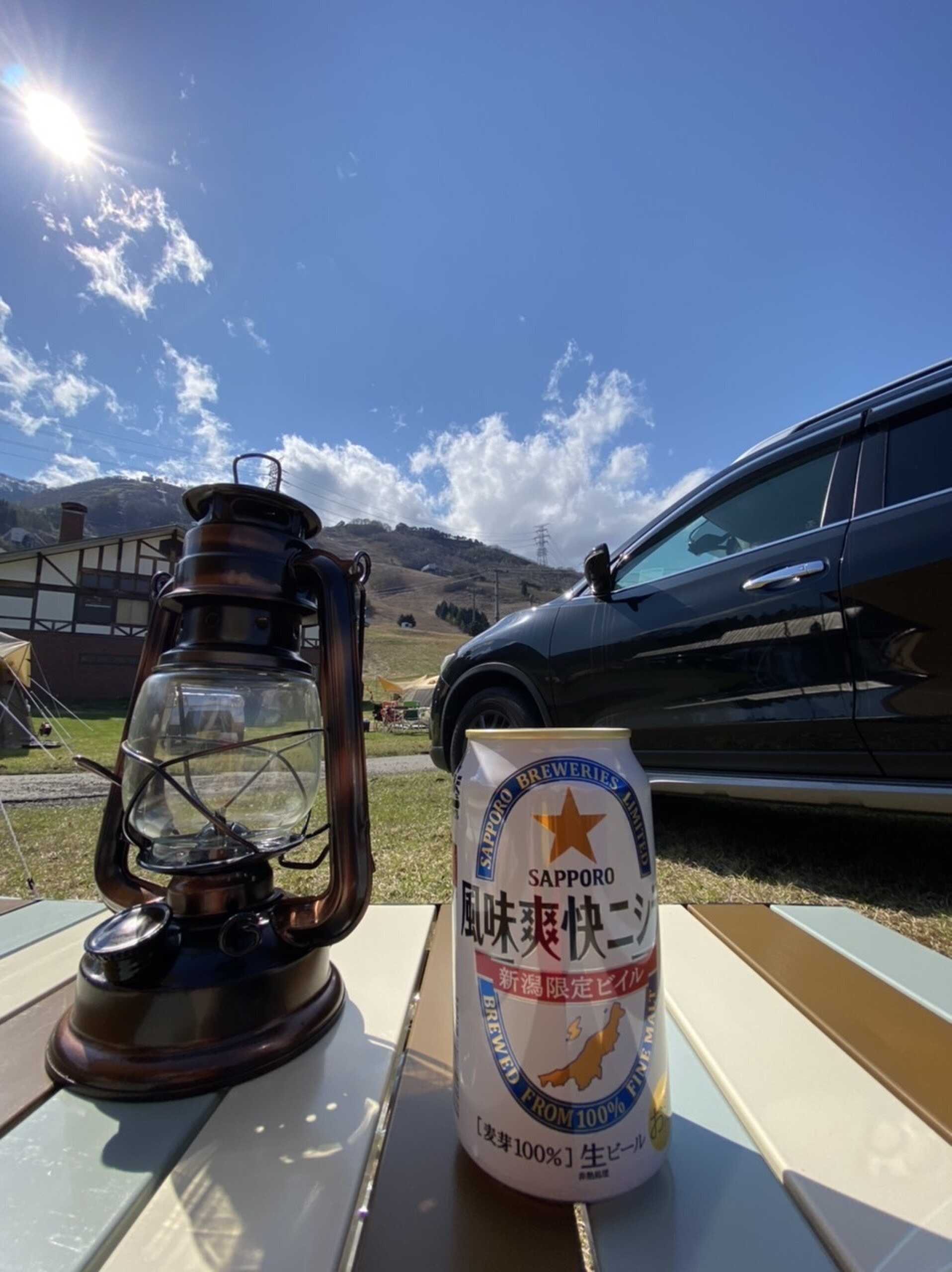 設営終わって乾杯