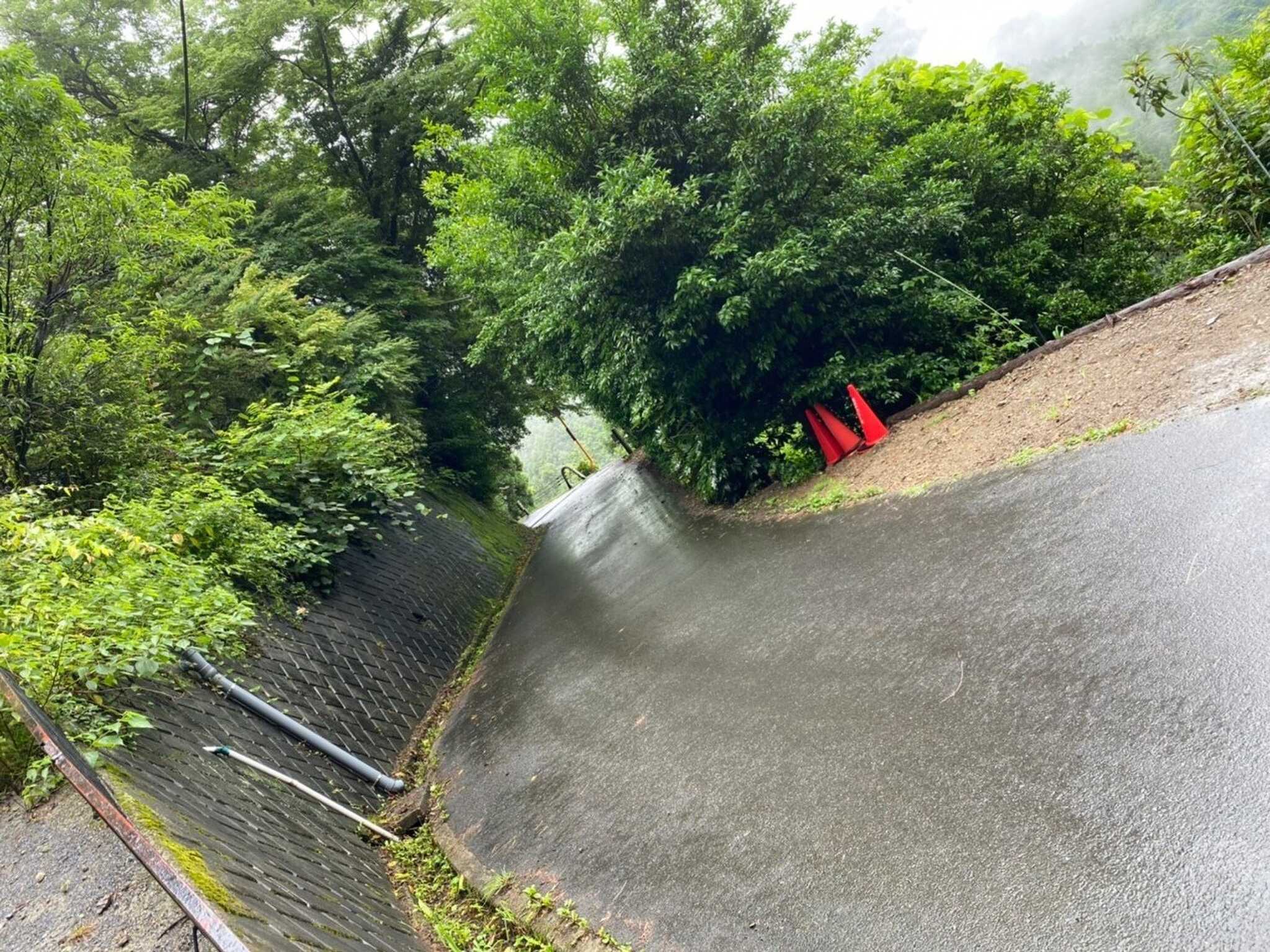 サイトまでの山道