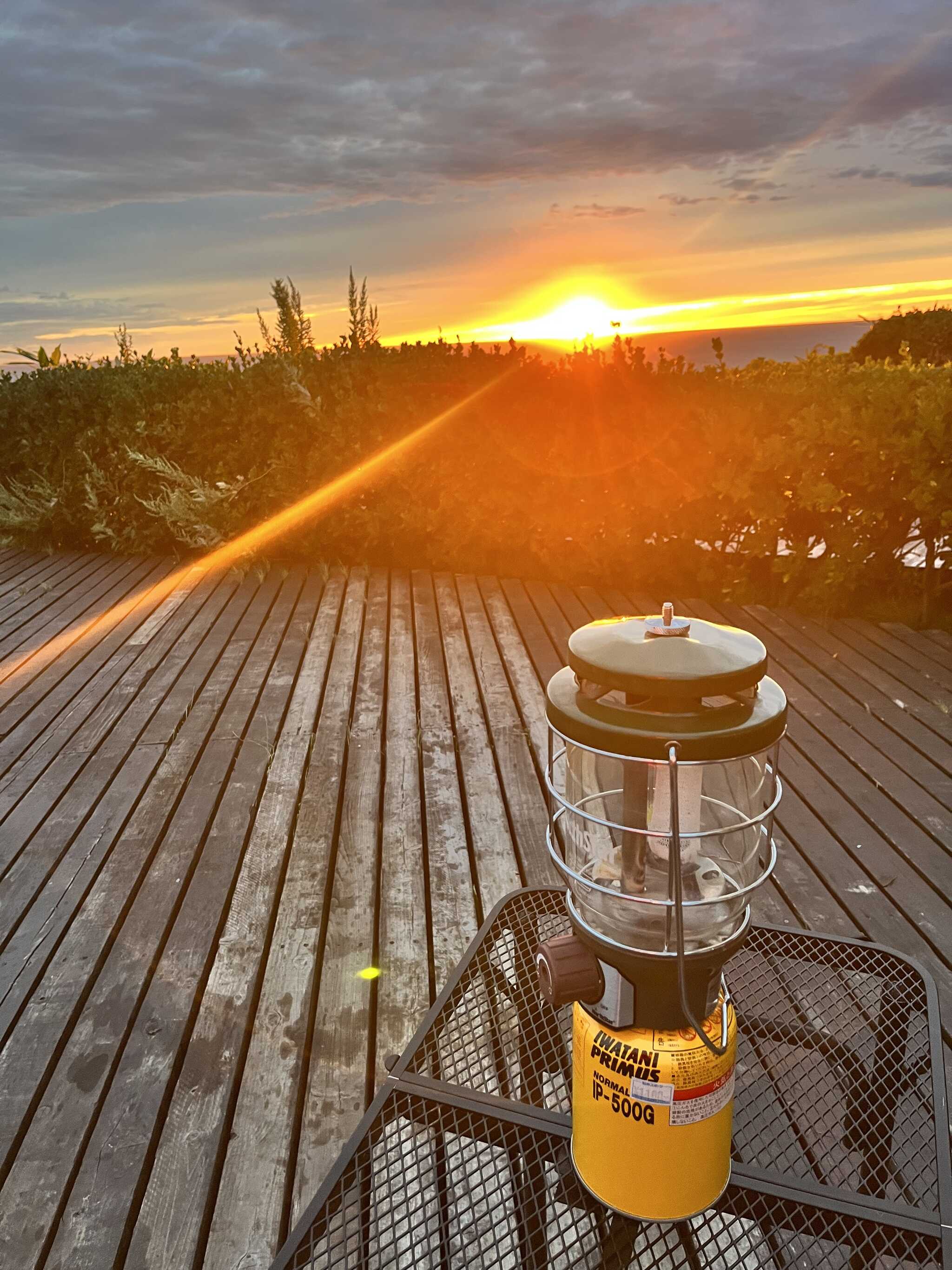 テント場からの夕日