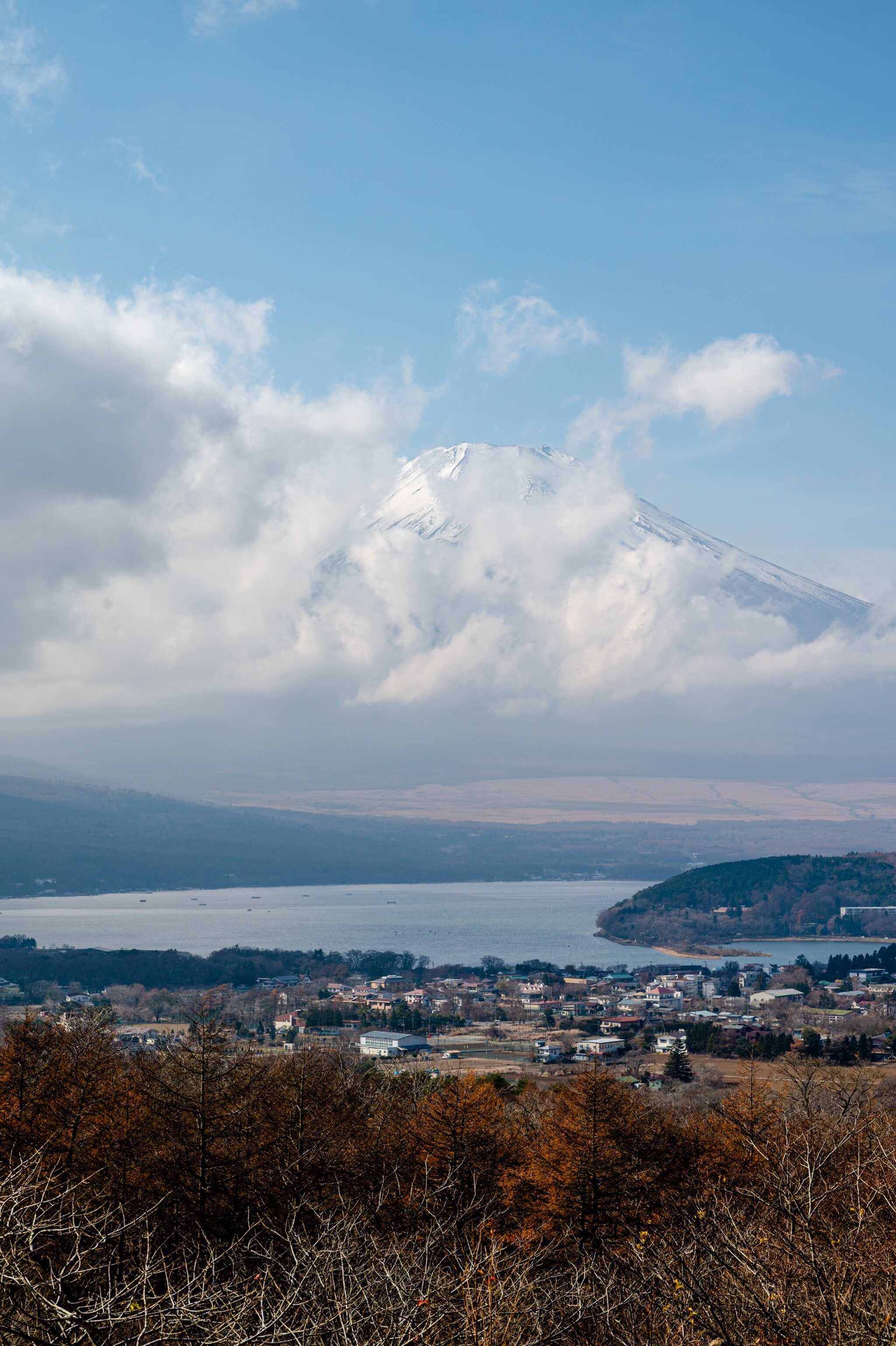 高指山からの富士山と山中湖