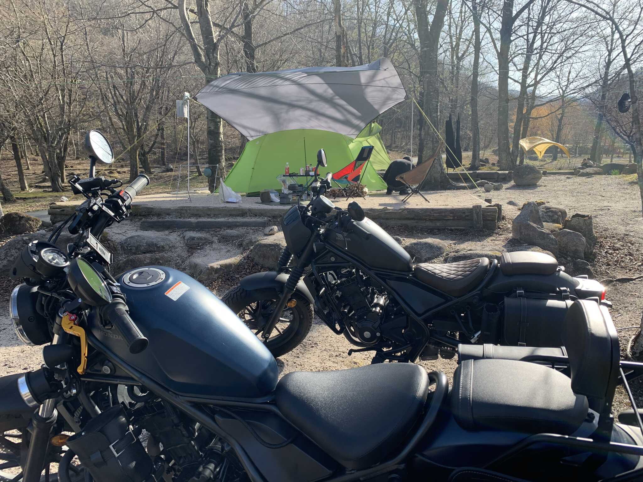 バイクでキャンプ