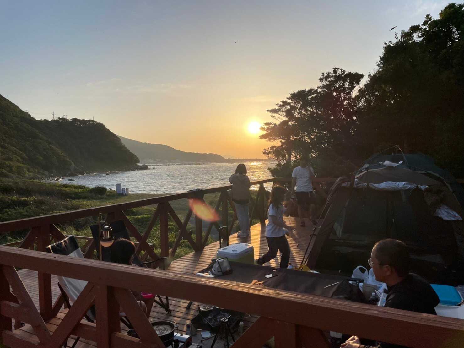 夕日と