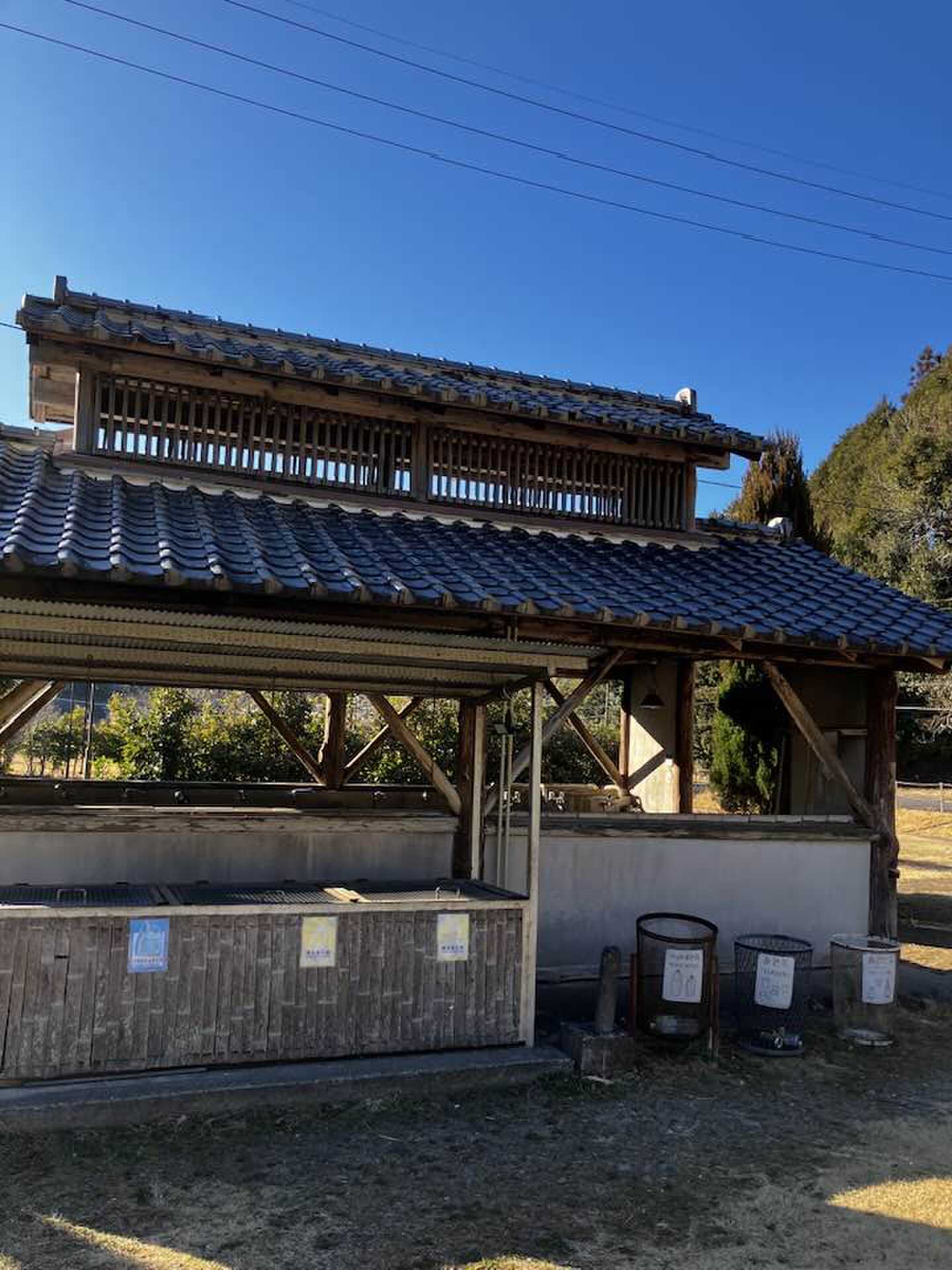 ゴミ捨て場・灰捨場と炊事場