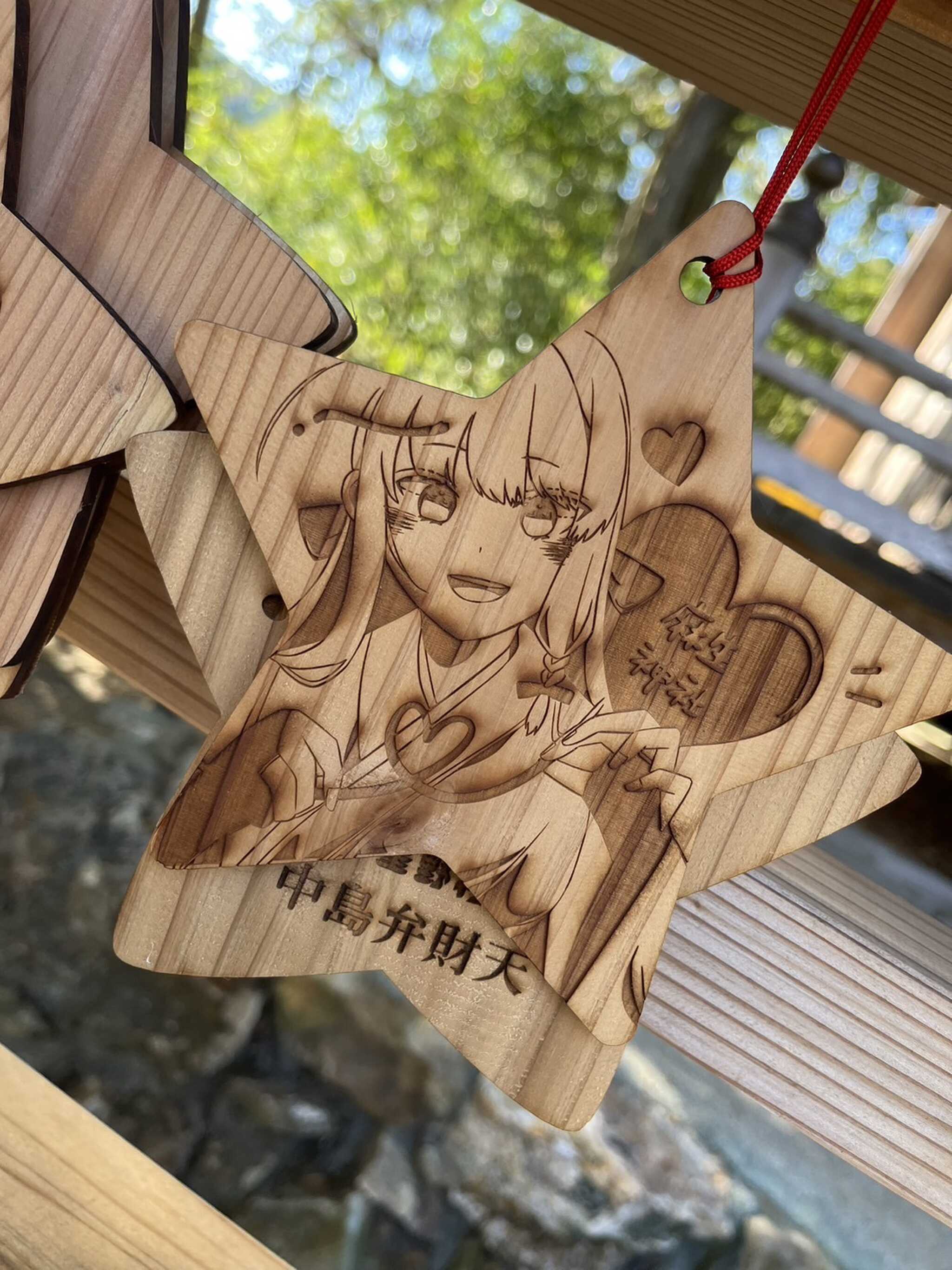 神社の絵馬