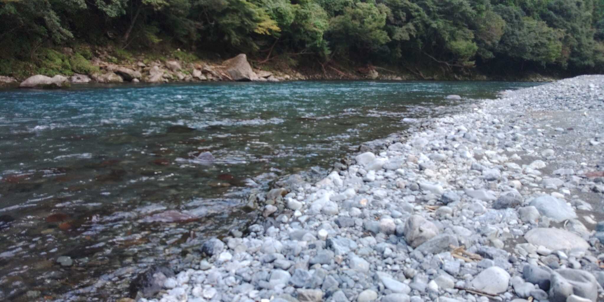 9月の川