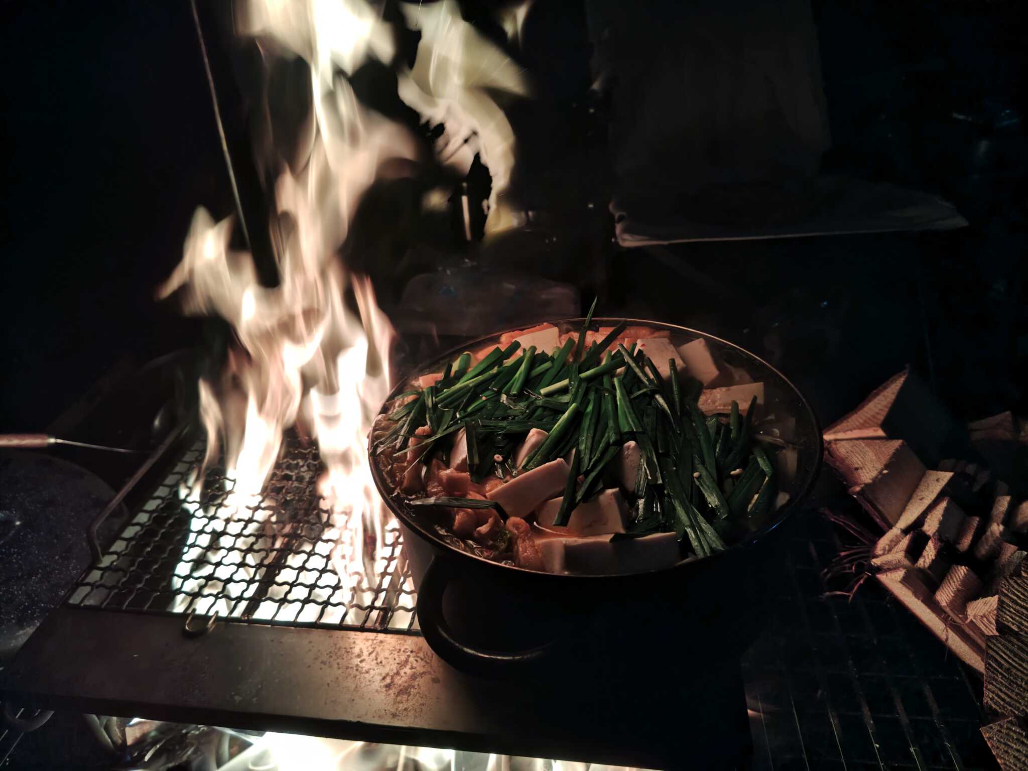 夜は冷え込空気澄んで、いよいよ鍋の季節です