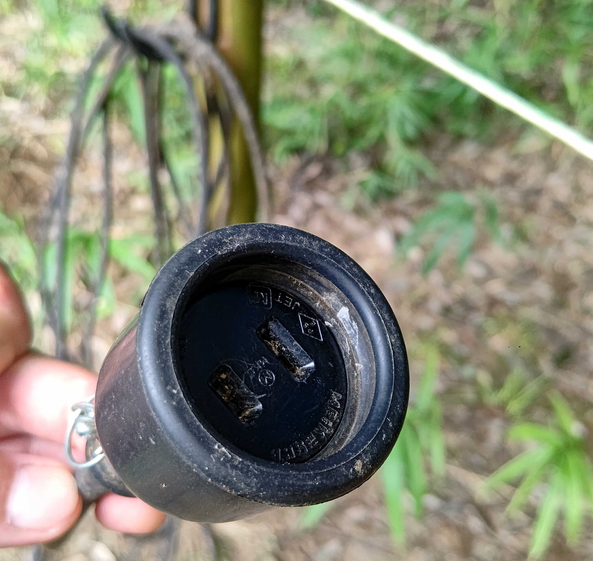 電源