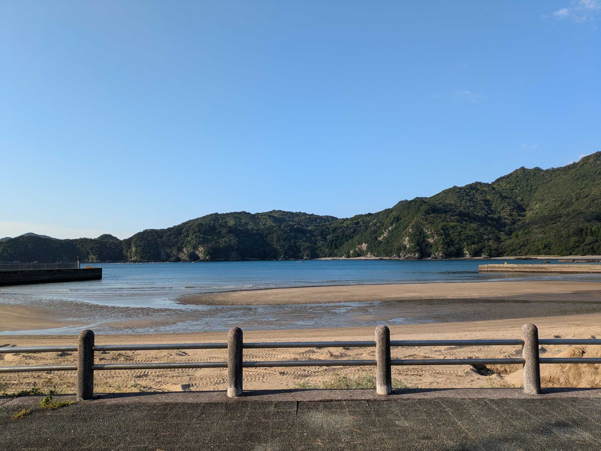 須美江家族旅行村からの海