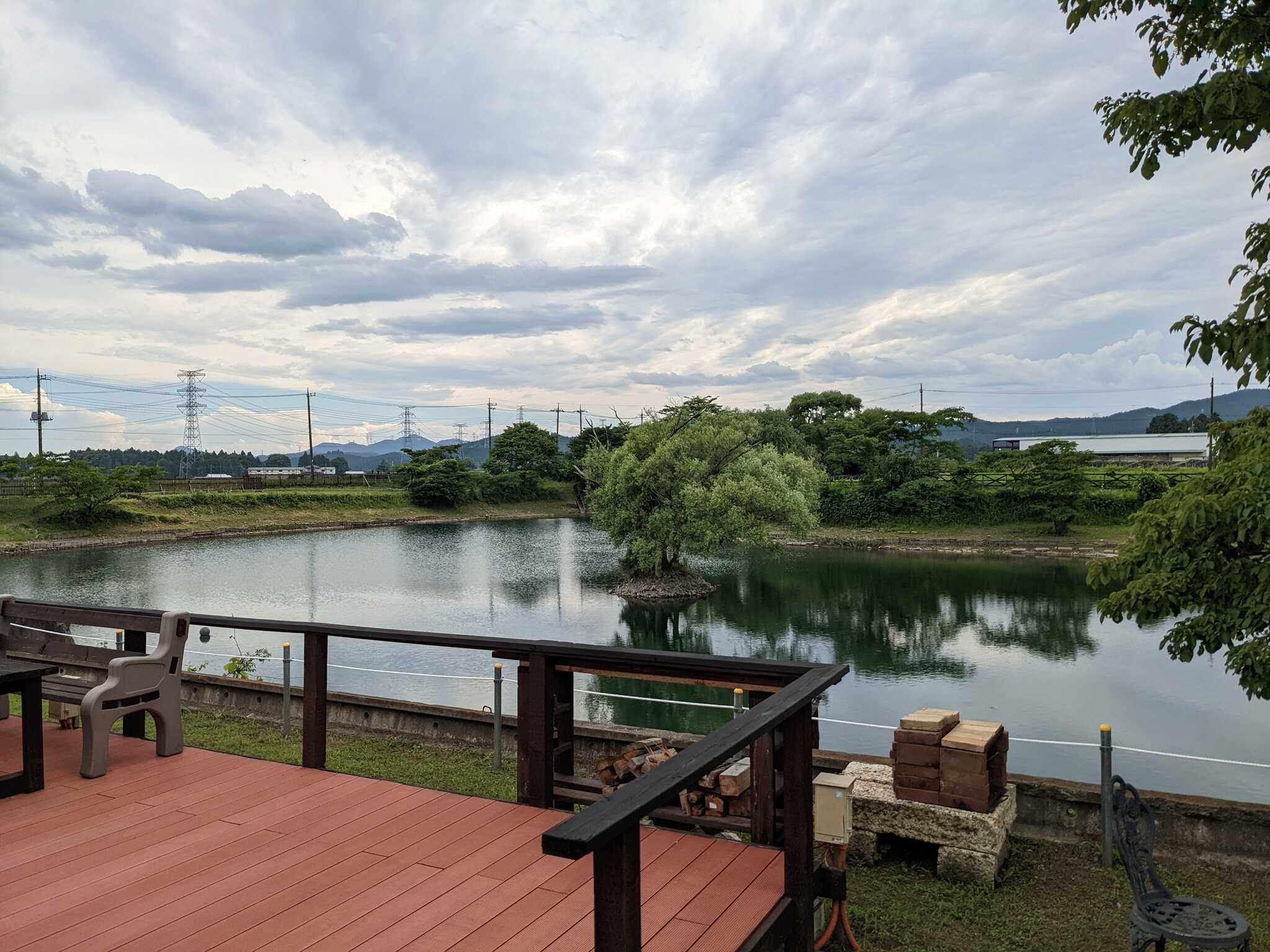 中央の池