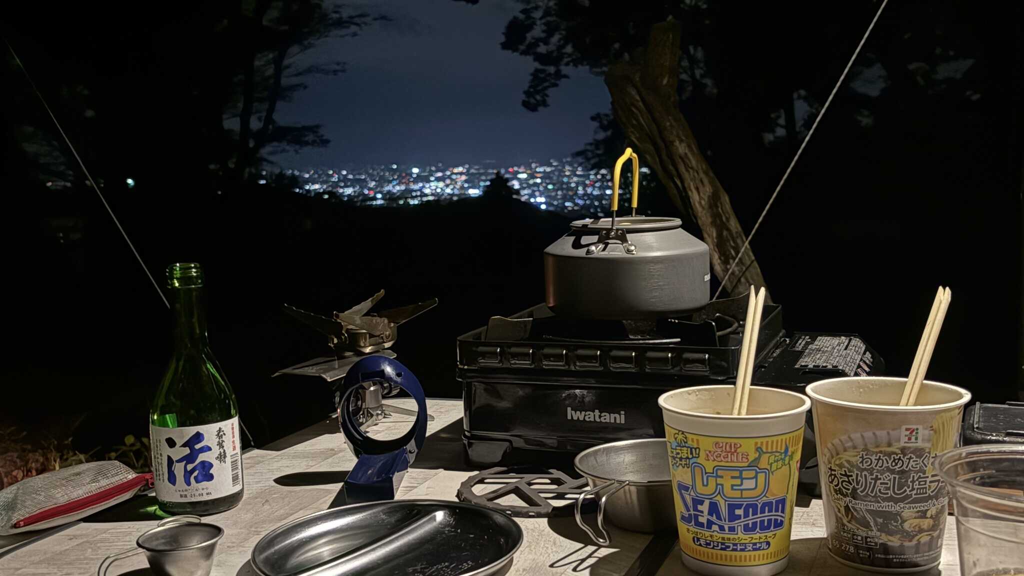 締めのラーメンと夜景