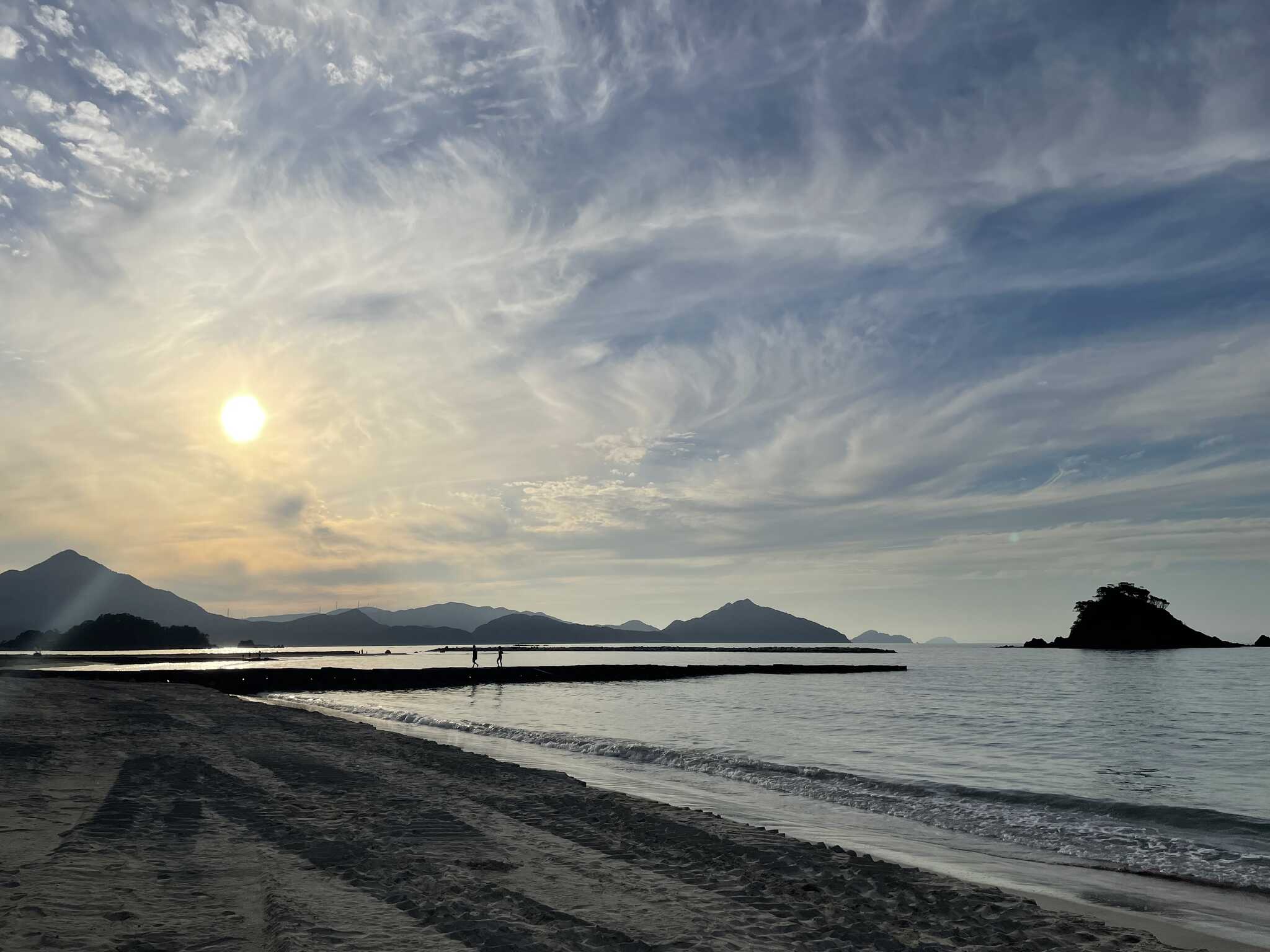 ビーチからの夕日