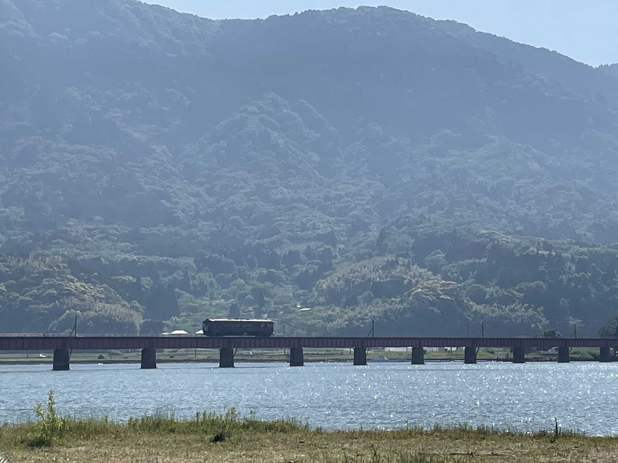 海の上を走る列車
