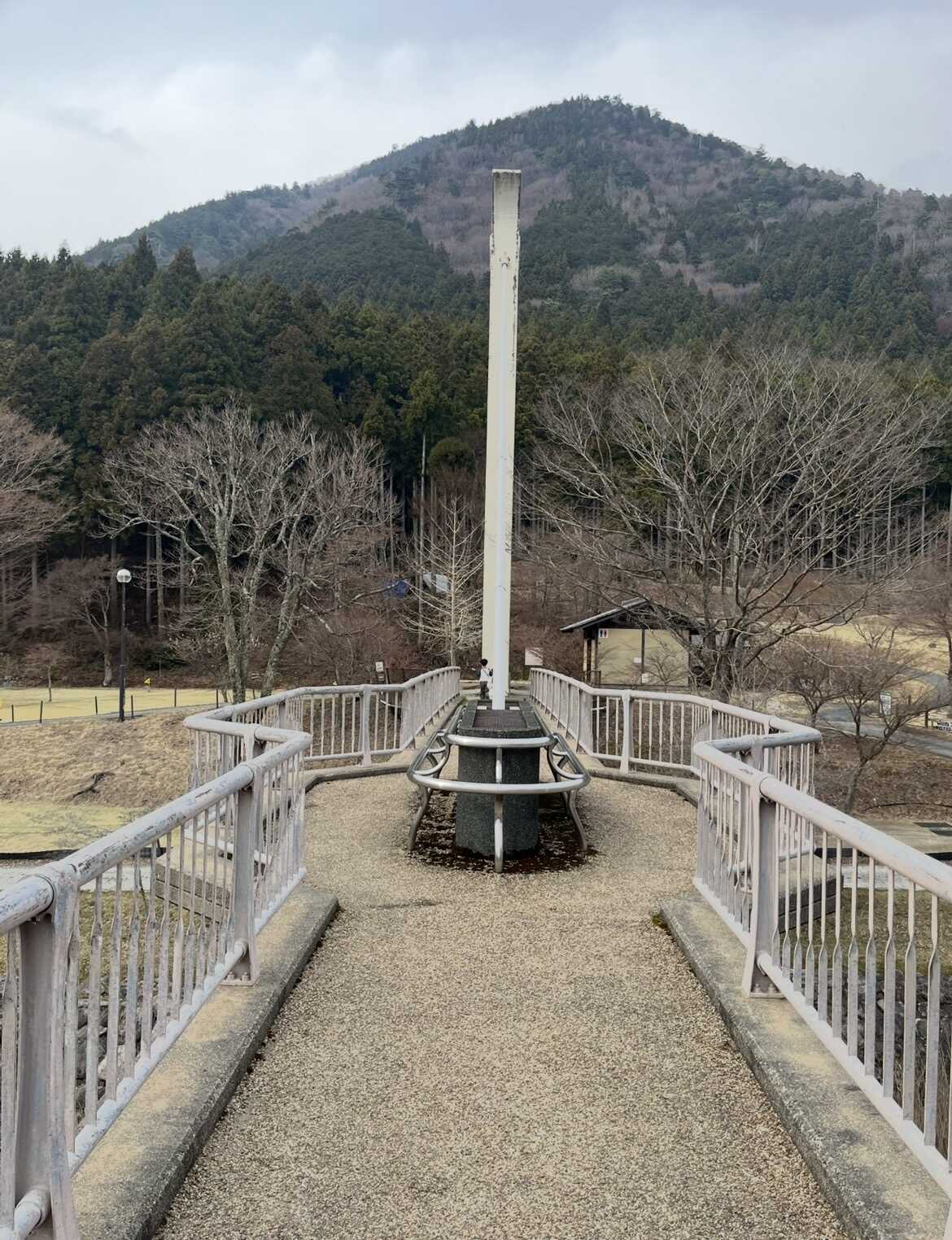 場内