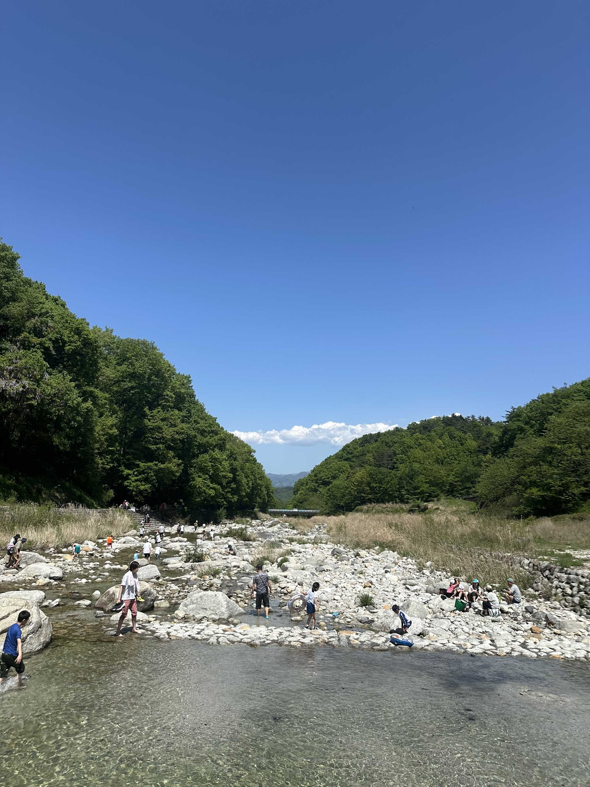 川遊び