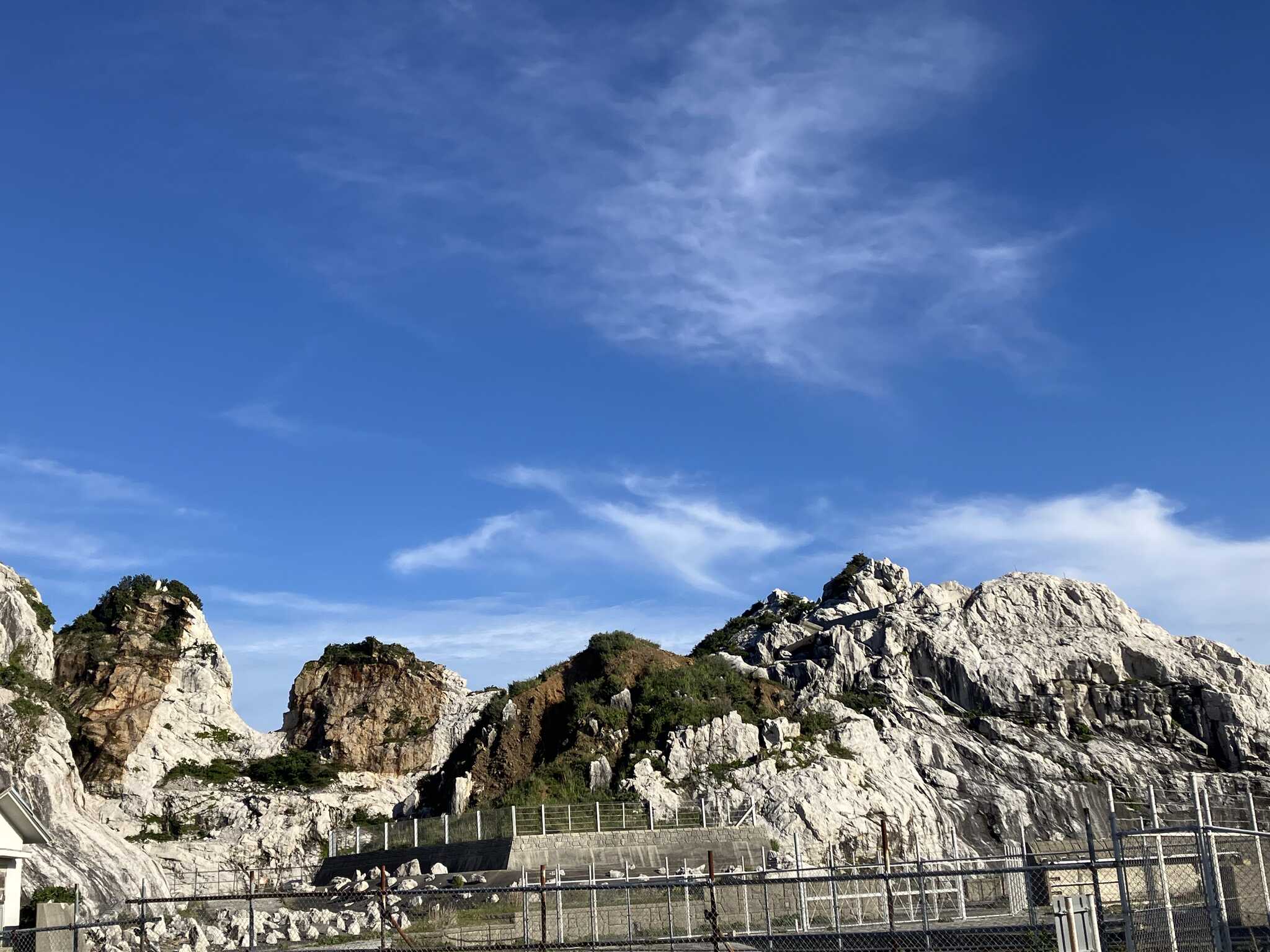 展望台手前の岩場
