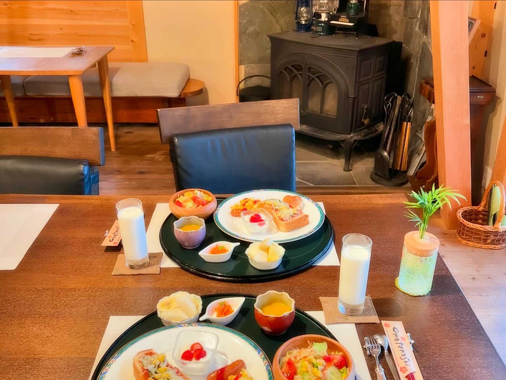 朝食