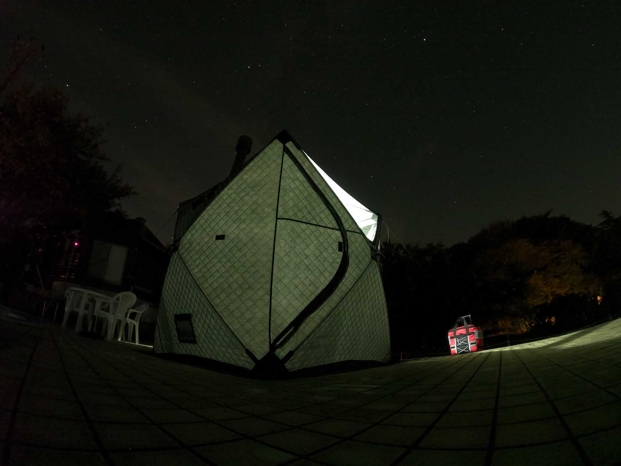 テントサウナと星空