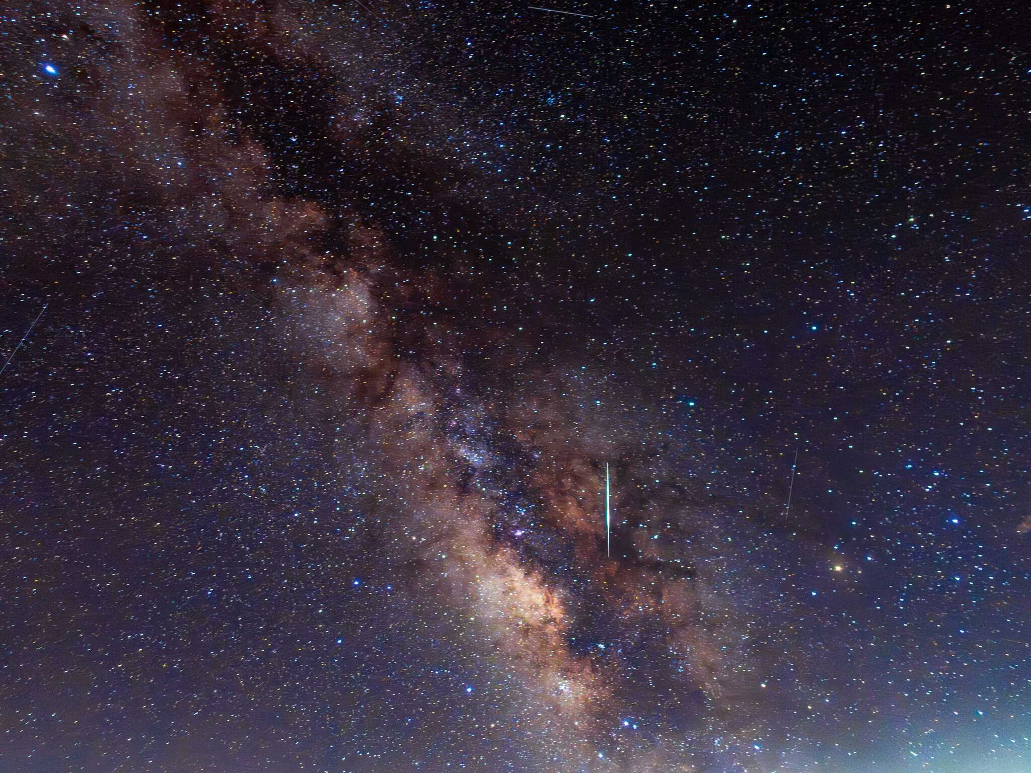 天の川と流星
