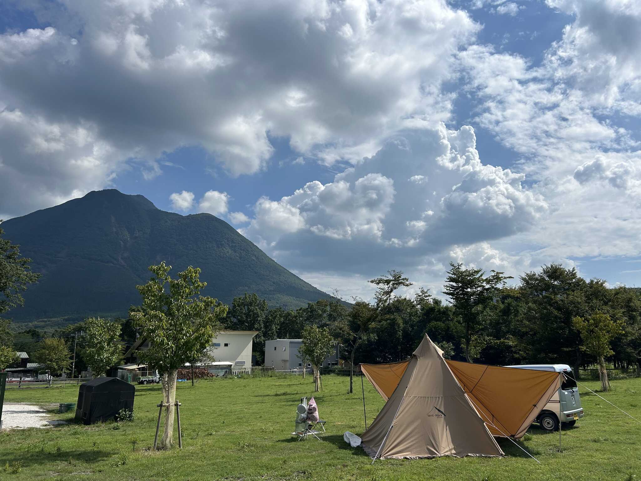 目の前に由布岳