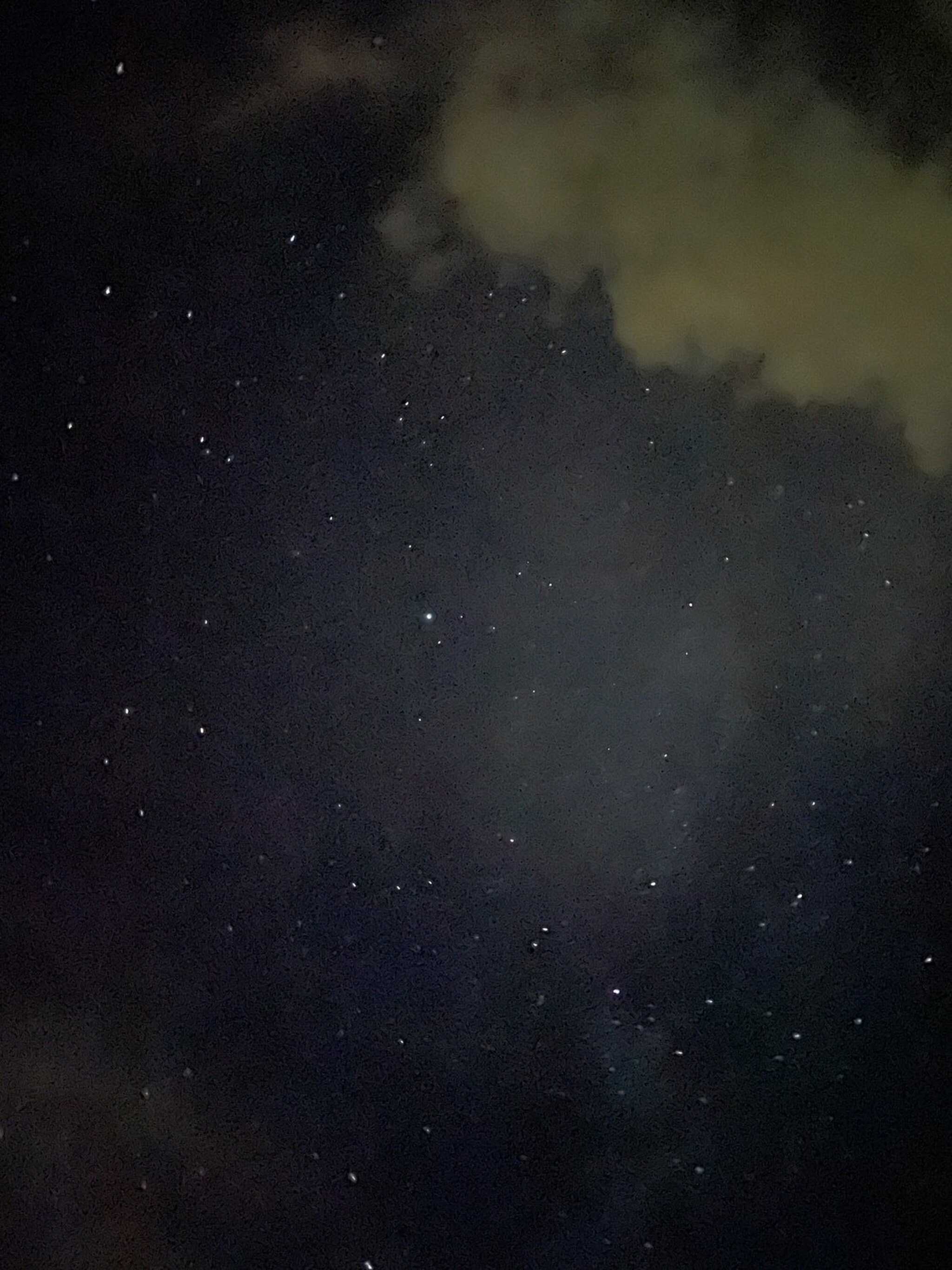 携帯で撮影して星空