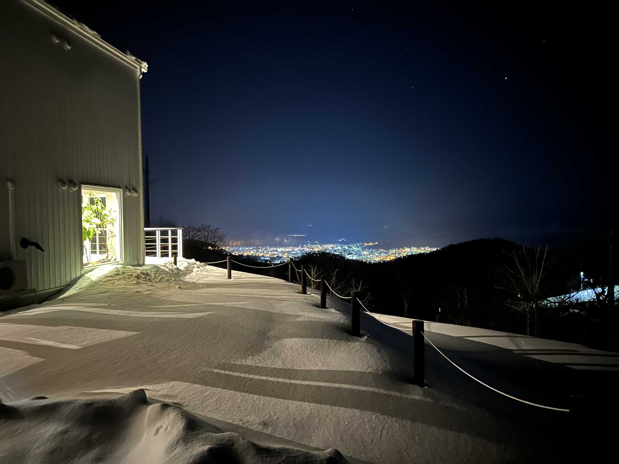 陵雲荘からの夜景