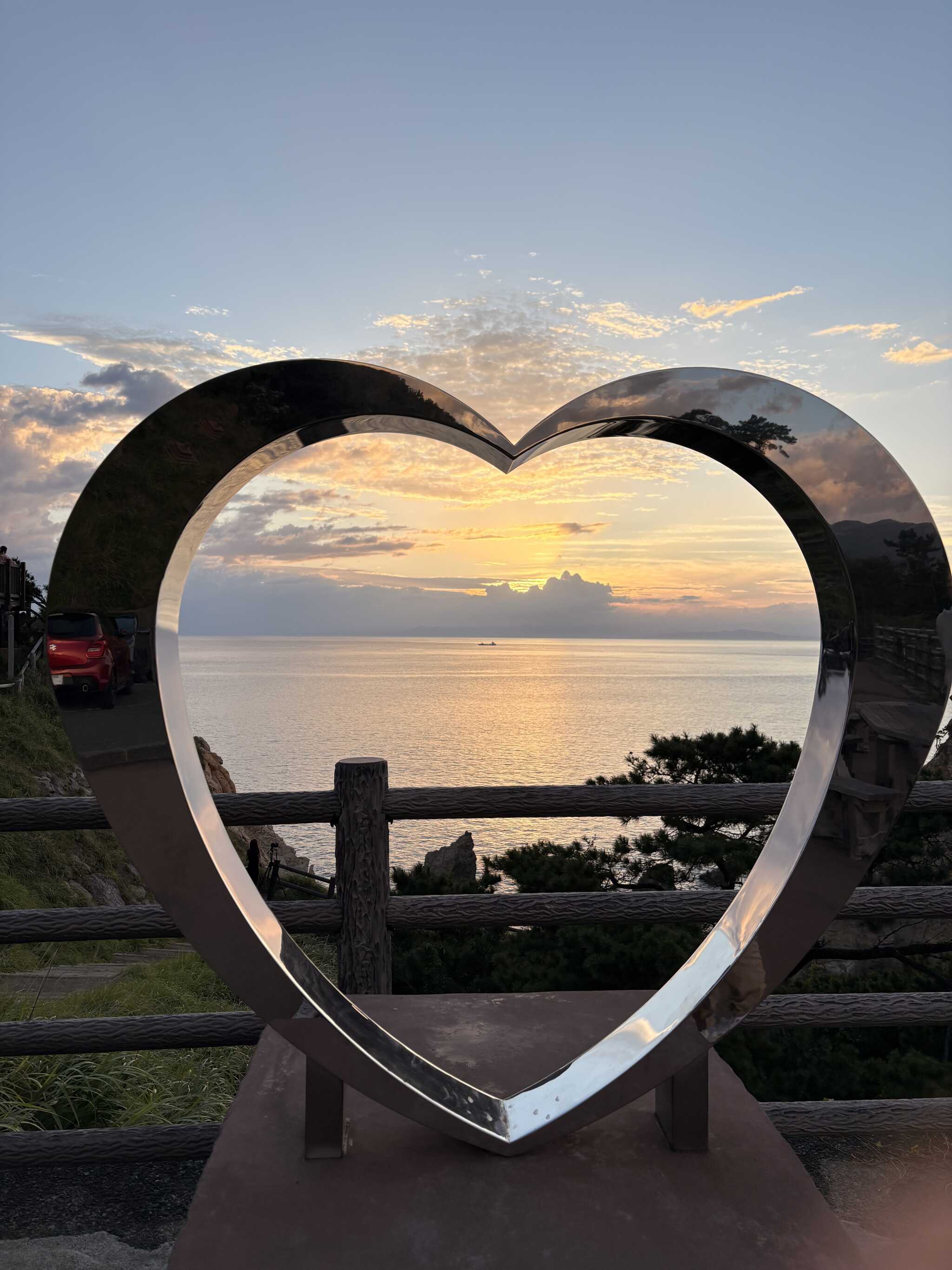 徒歩で行ける黄金崎の夕日