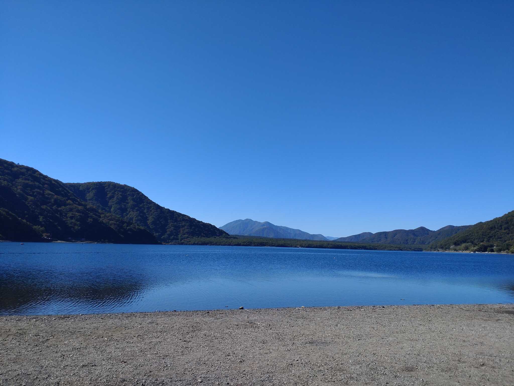 1日の湖の変化が美しい