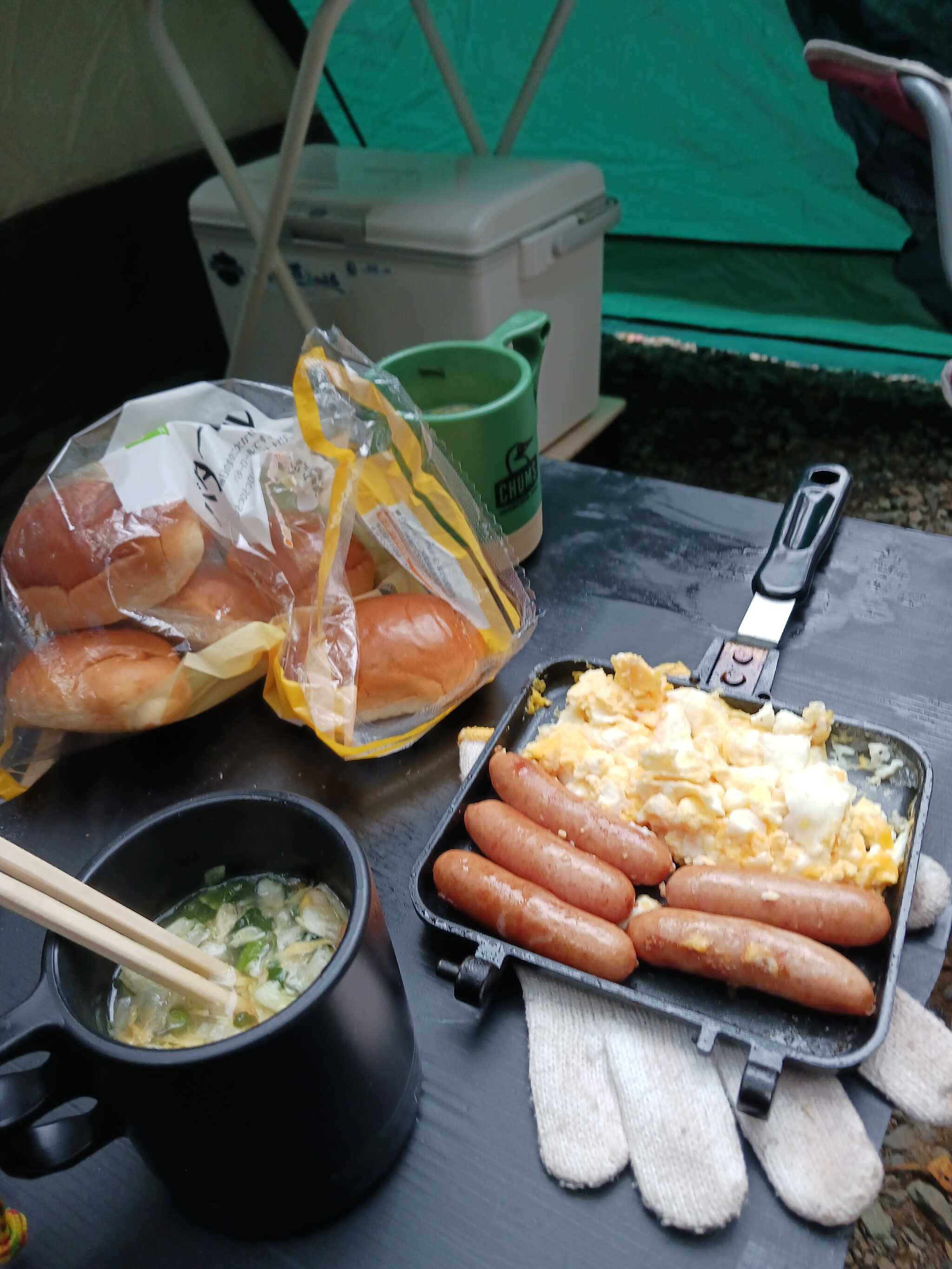 朝食