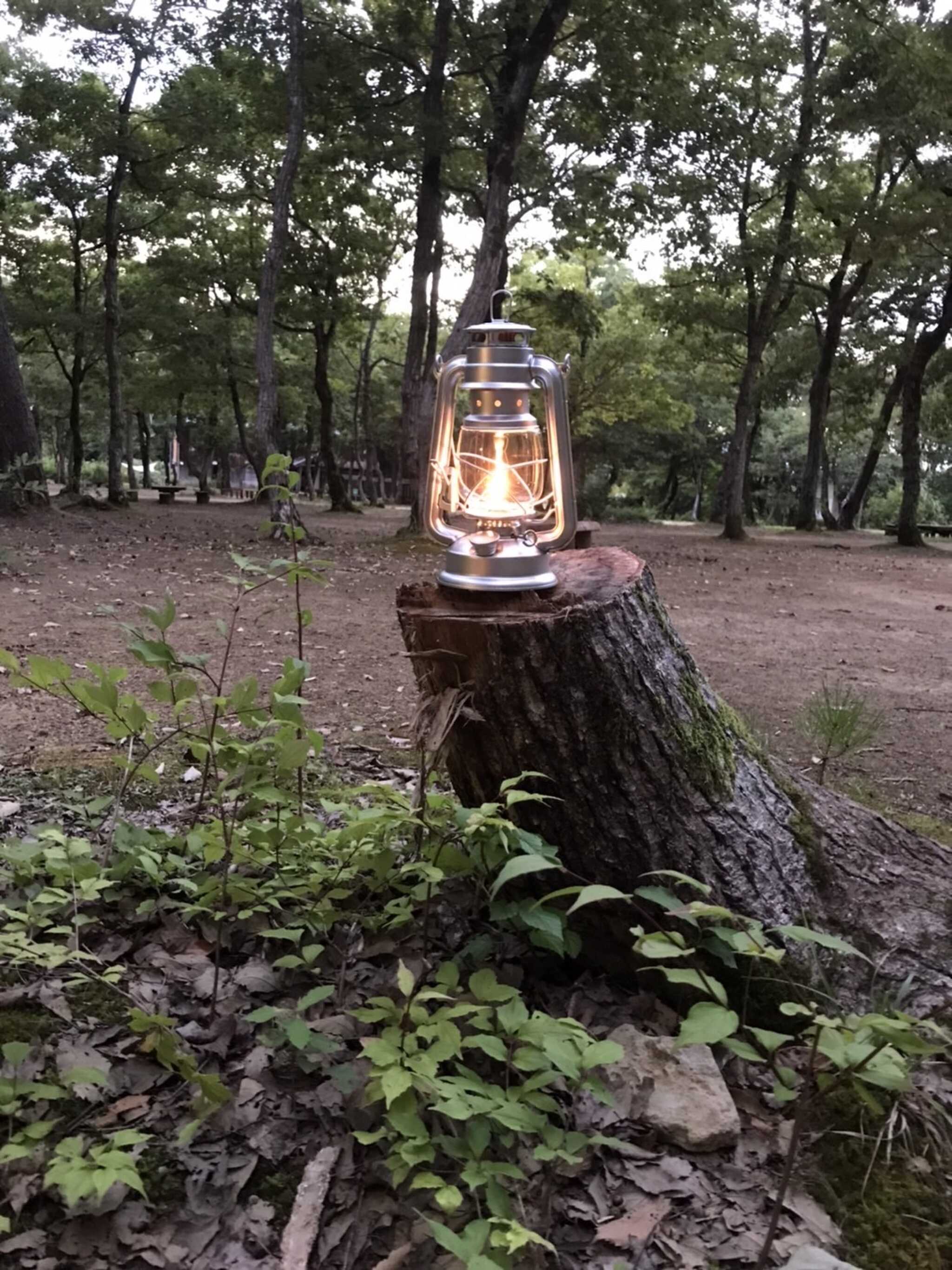 いい感じのオイルランタン