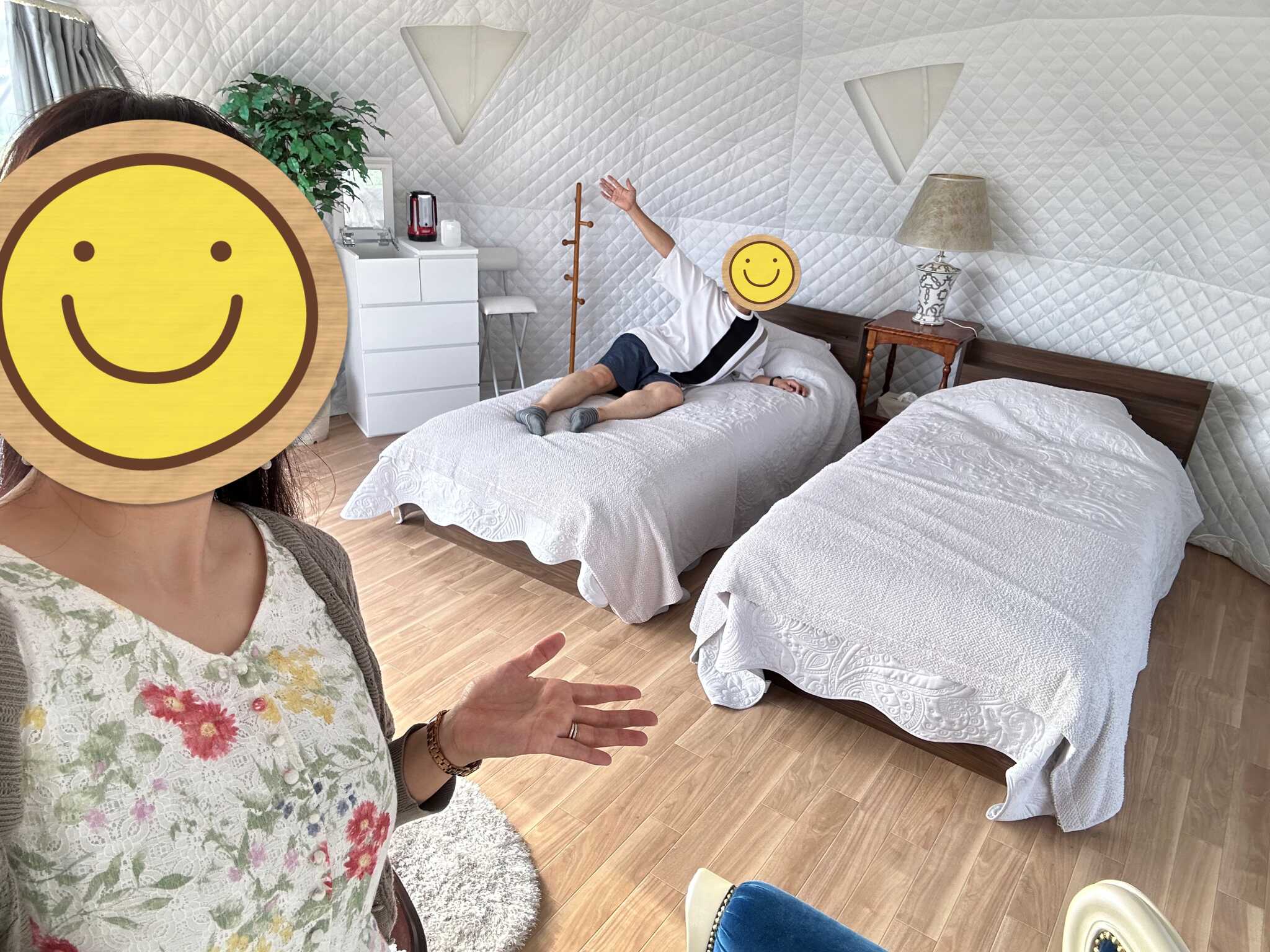 中には広々ベッドが2つ