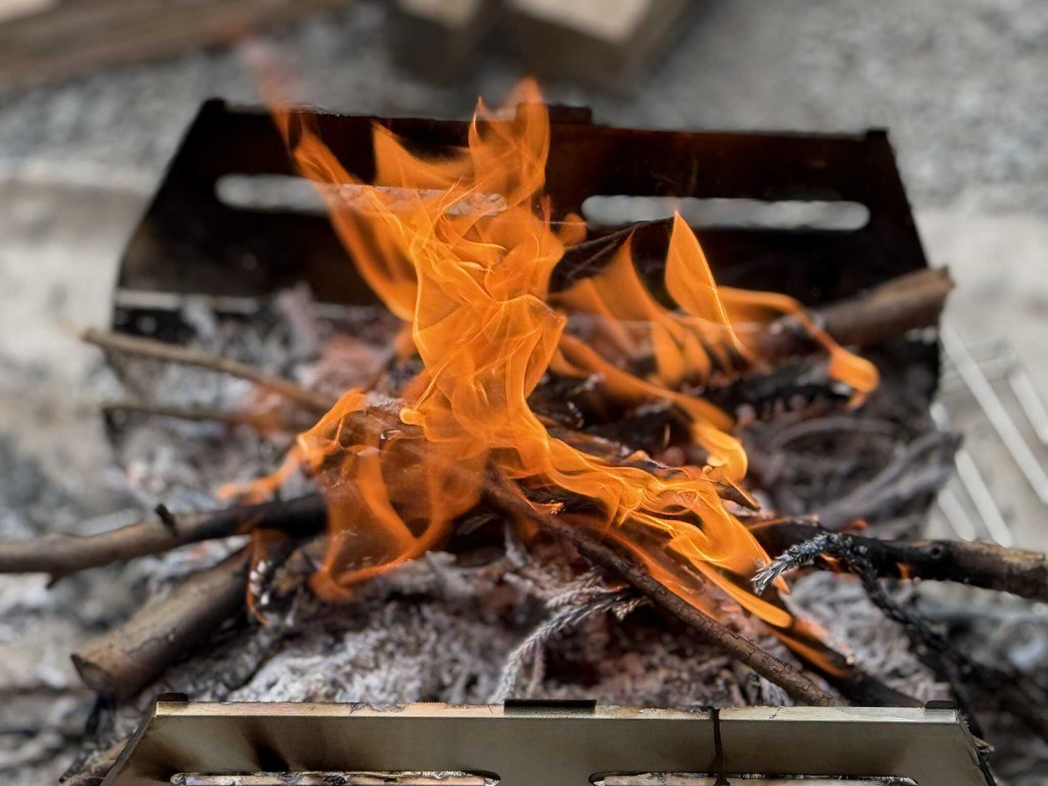 ひたすら焚火
