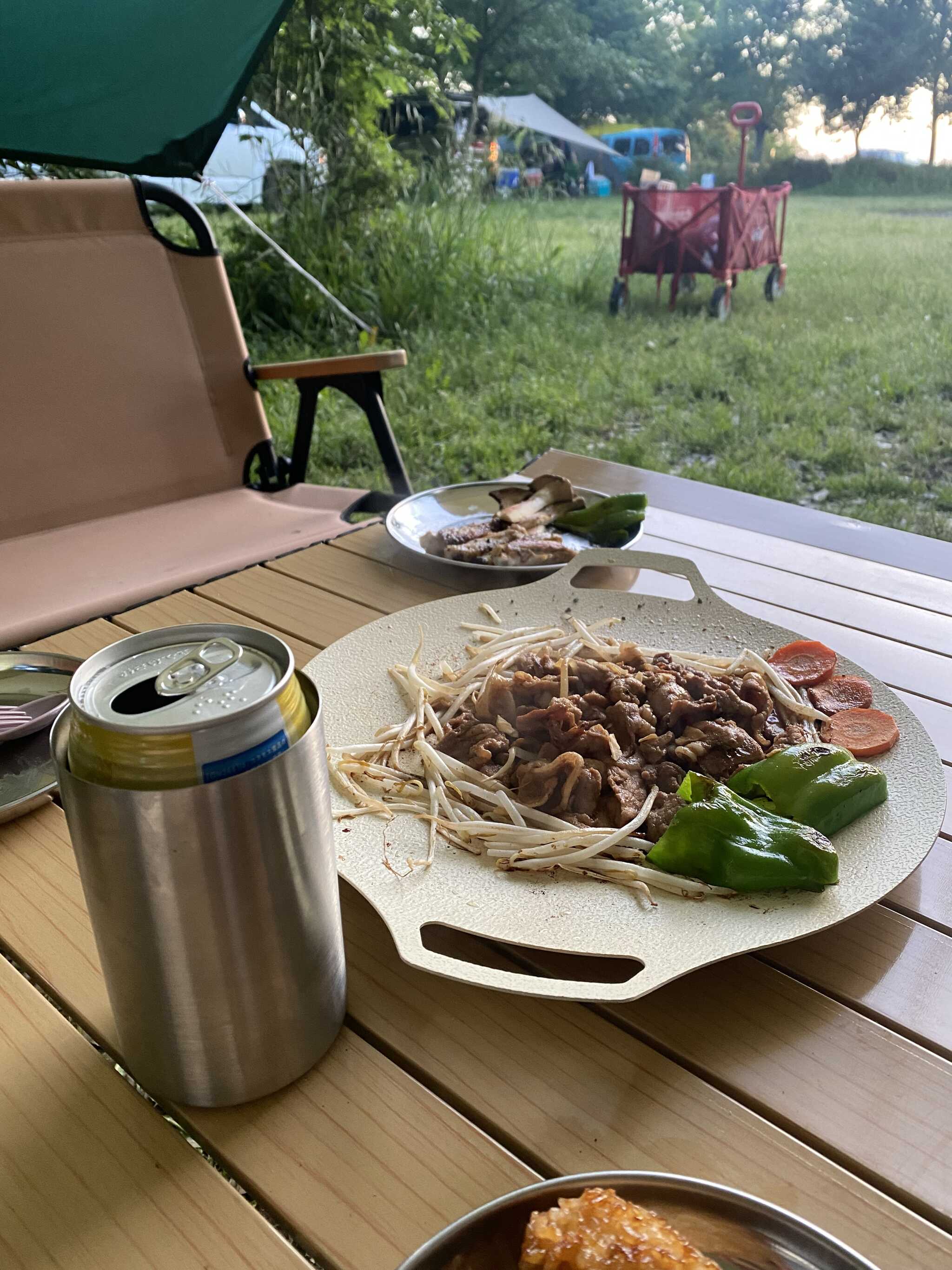お外でのご飯は美味しいです!