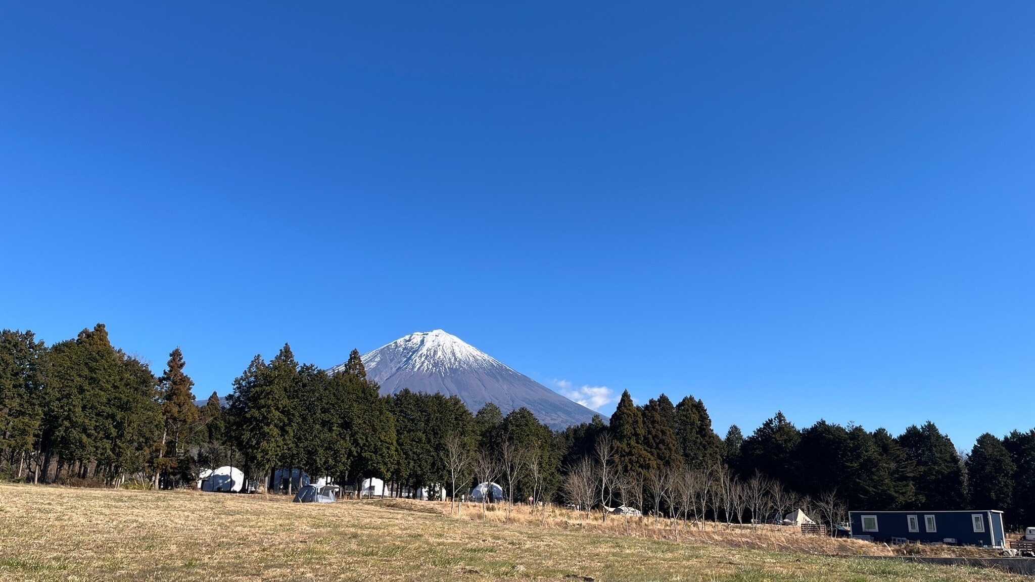 入り口から見える富士山