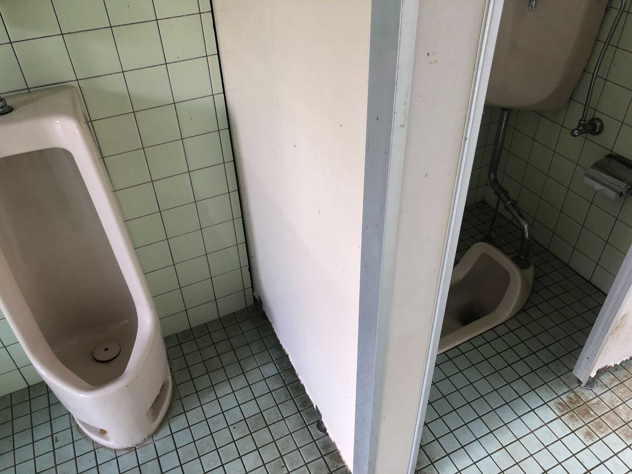 トイレ内(男子)