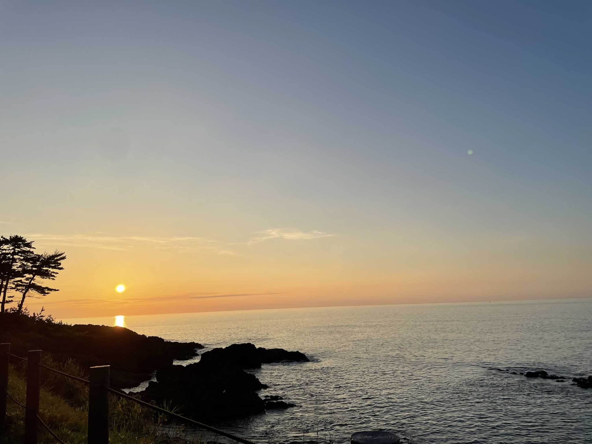 キャンプサイトから見える夕日